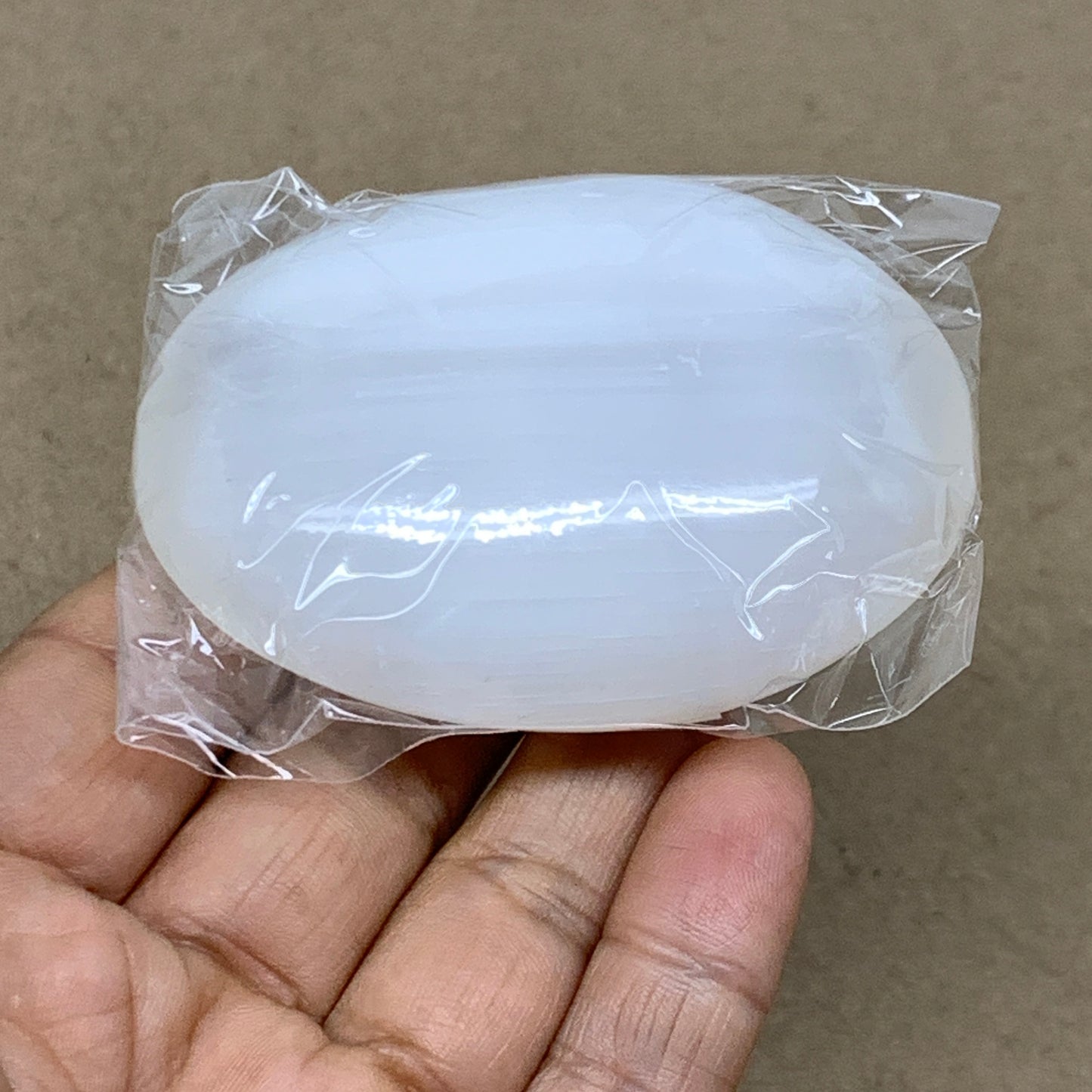 98g, 2.8"x2.1"x1", White Selenite Palmstone Crystal Pillow Reiki, B36379