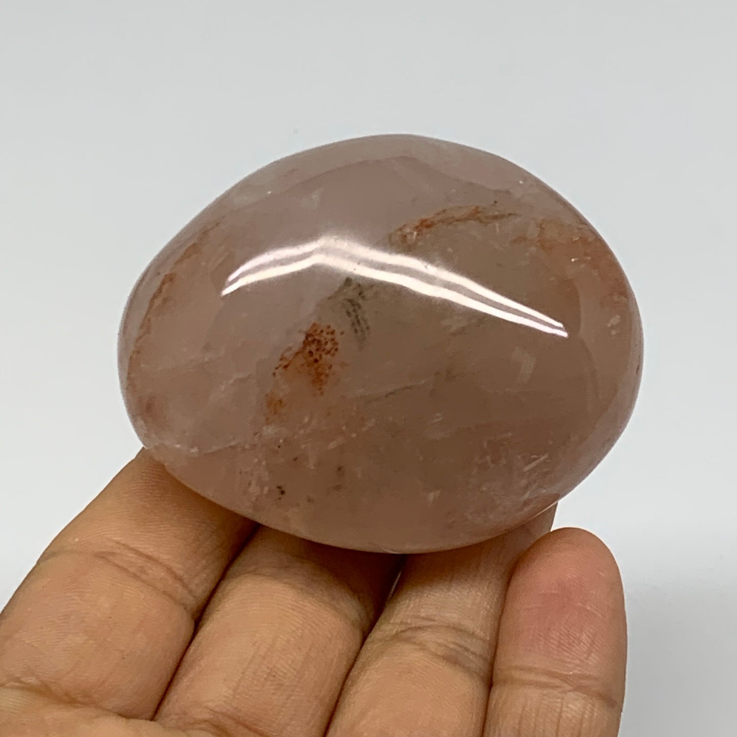 150g , 2.4"x1.9"x1.4", Natural Pink Rose Quartz Palm-stone Crystal, B37288