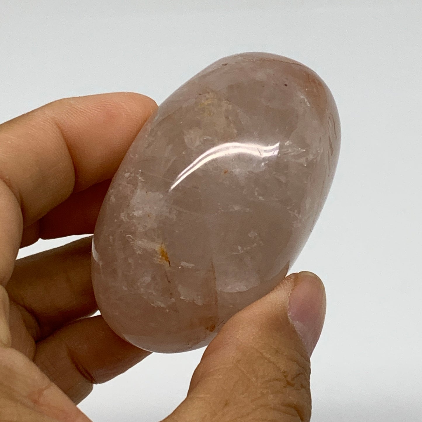 150g , 2.4"x1.9"x1.4", Natural Pink Rose Quartz Palm-stone Crystal, B37288