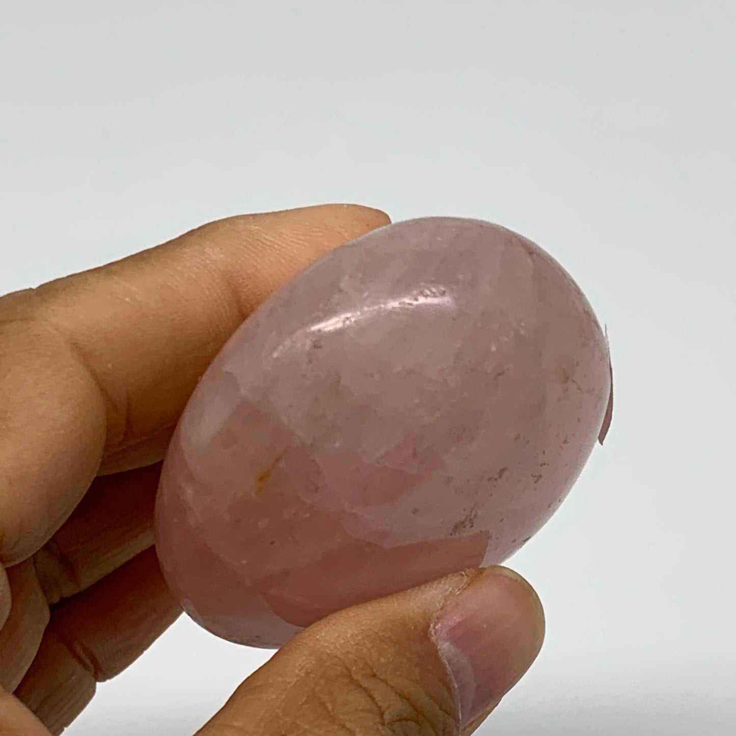 120g , 2.3"x2"x1.1", Natural Pink Rose Quartz Palm-stone Crystal, B37290