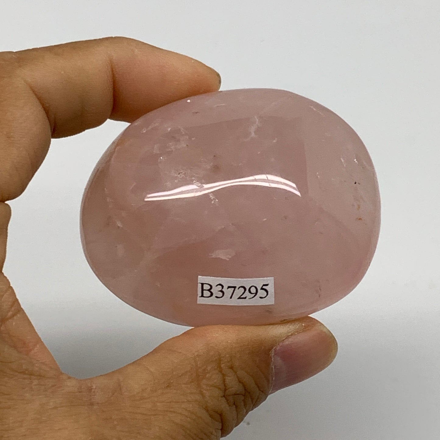 110g , 2.3"x1.8"x1.2", Natural Pink Rose Quartz Palm-stone Crystal, B37295