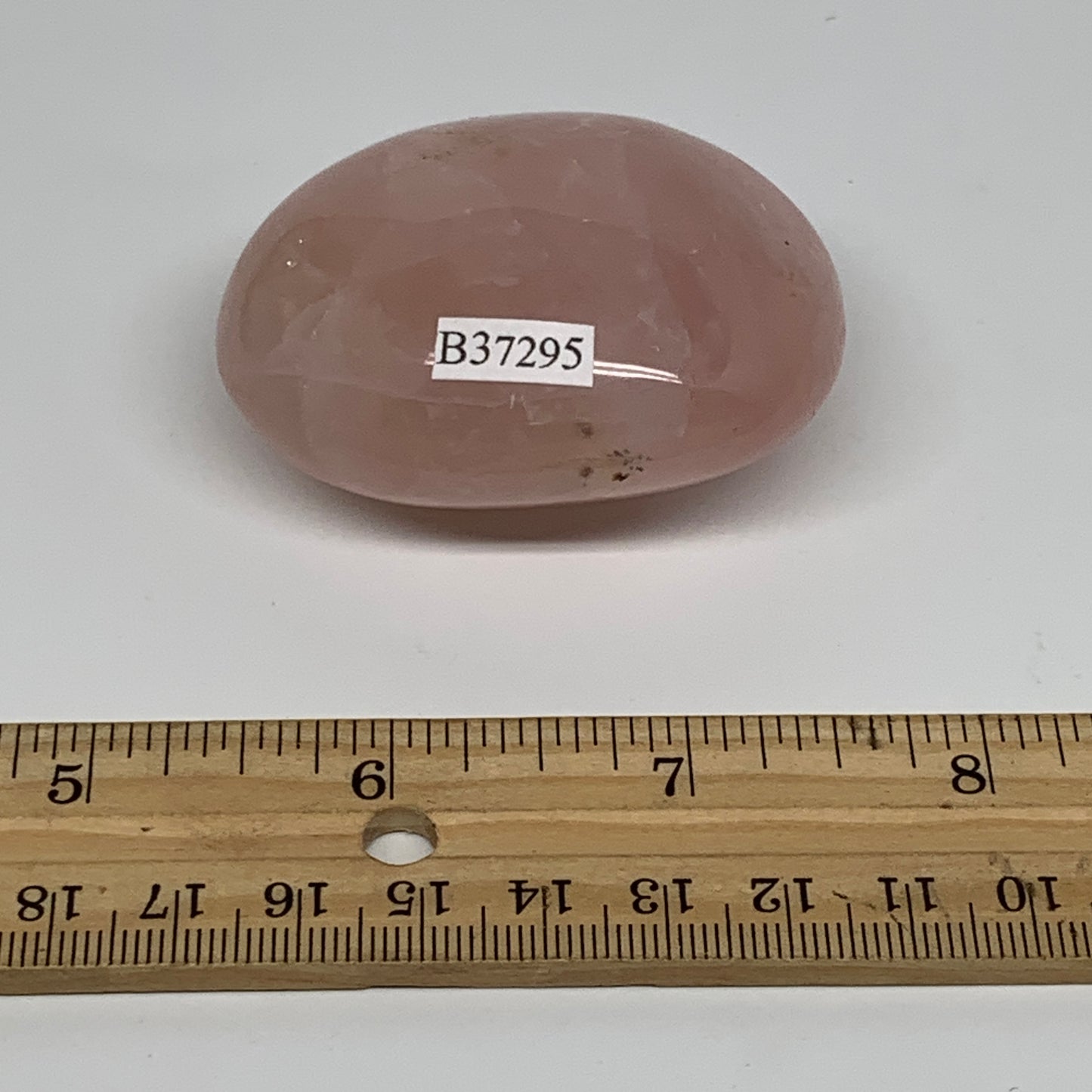 110g , 2.3"x1.8"x1.2", Natural Pink Rose Quartz Palm-stone Crystal, B37295