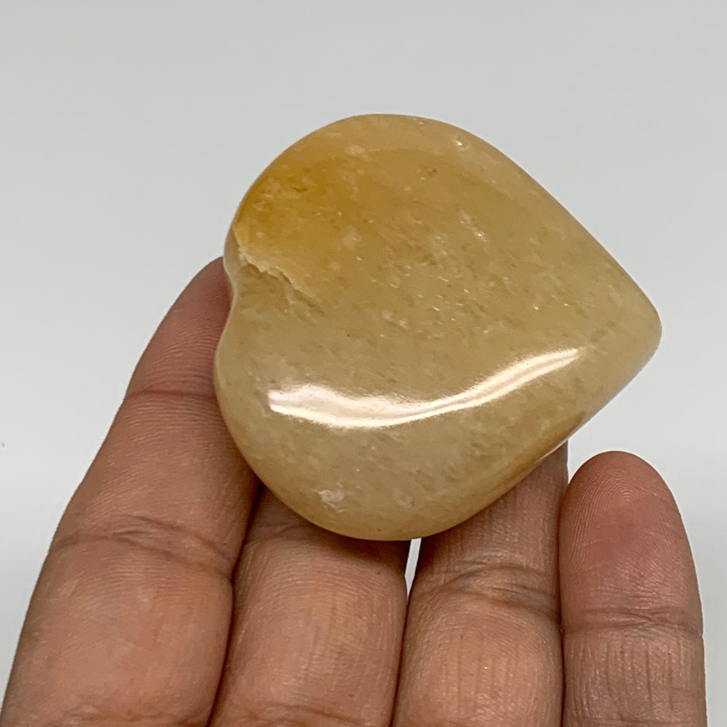 67.6g,1.9"x1.9"x0.8" Natural Yellow Aventurine Heart Crystal Stone, B35074