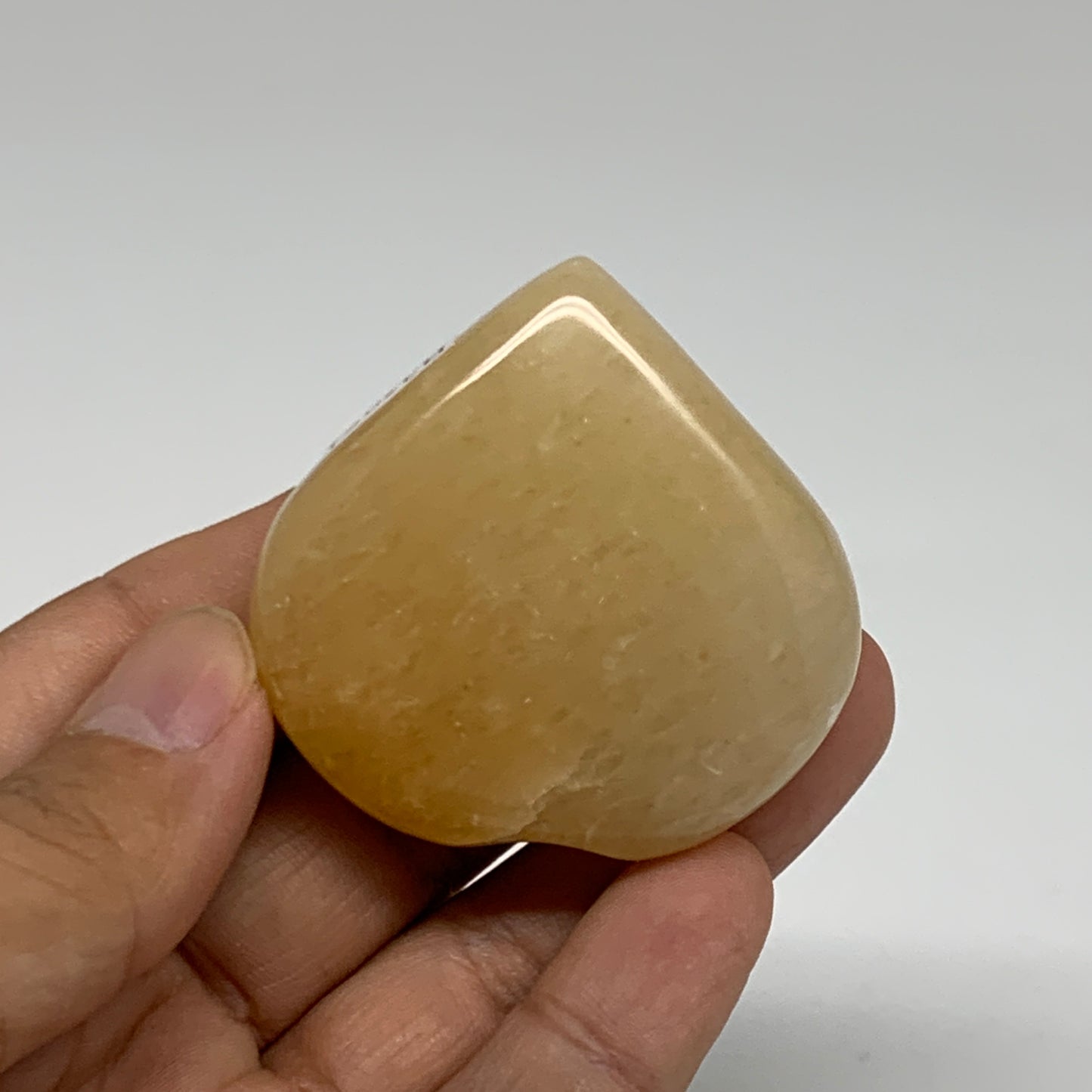 67.6g,1.9"x1.9"x0.8" Natural Yellow Aventurine Heart Crystal Stone, B35074