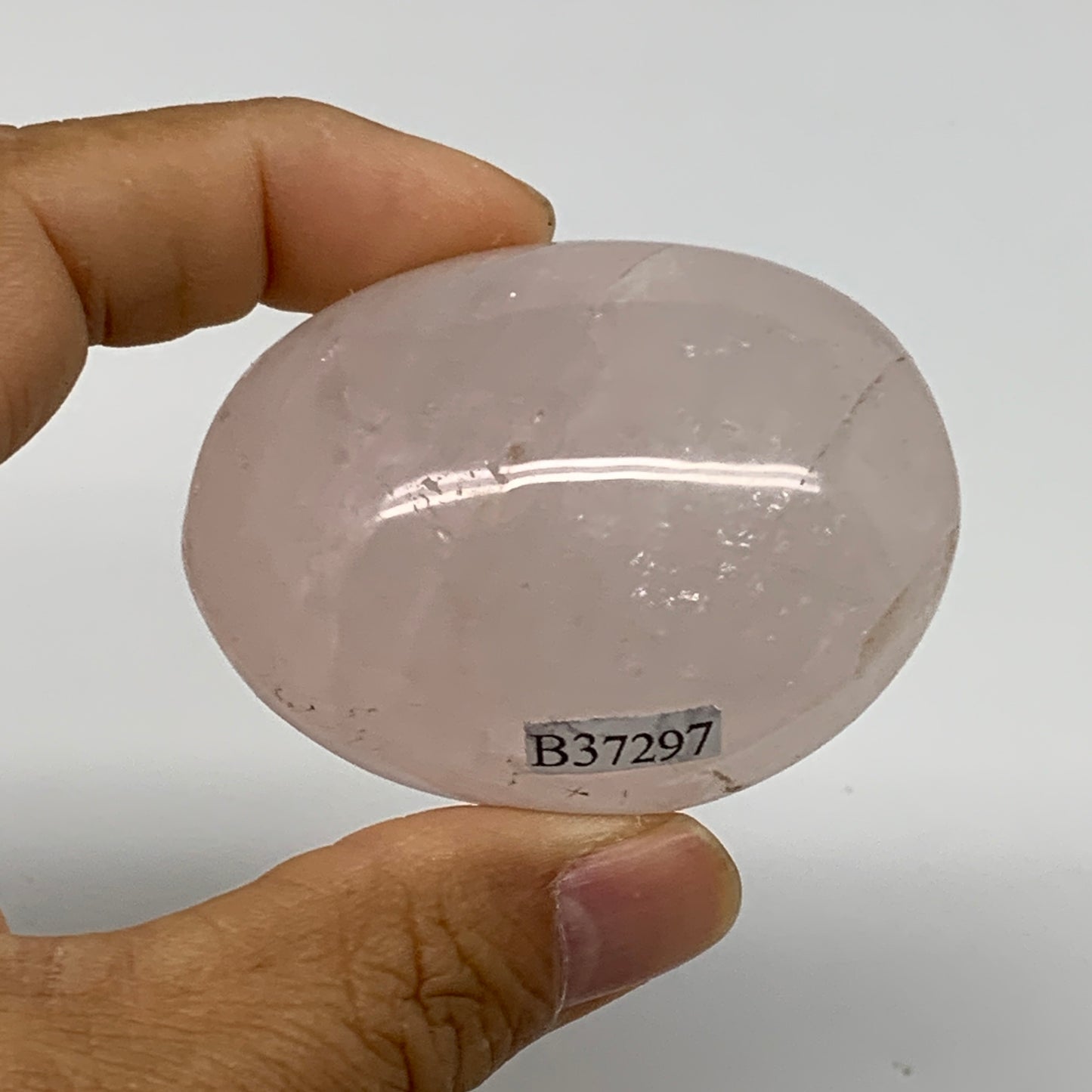 114.4g , 2.3"x1.7"x1.2", Natural Pink Rose Quartz Palm-stone Crystal, B37297
