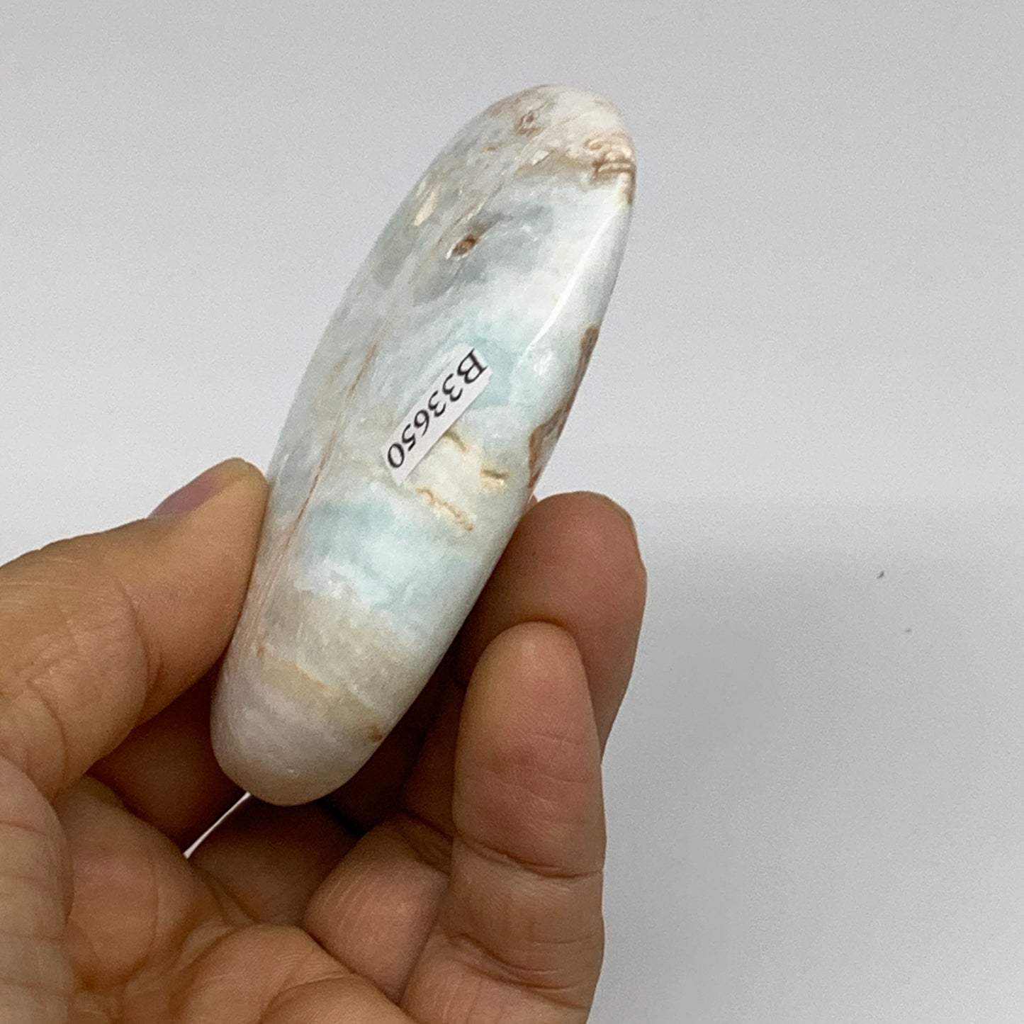 167.9g, 2.8"x3.2"x0.9" Caribbean Calcite Heart Gemstones @Afghanistan,B33650