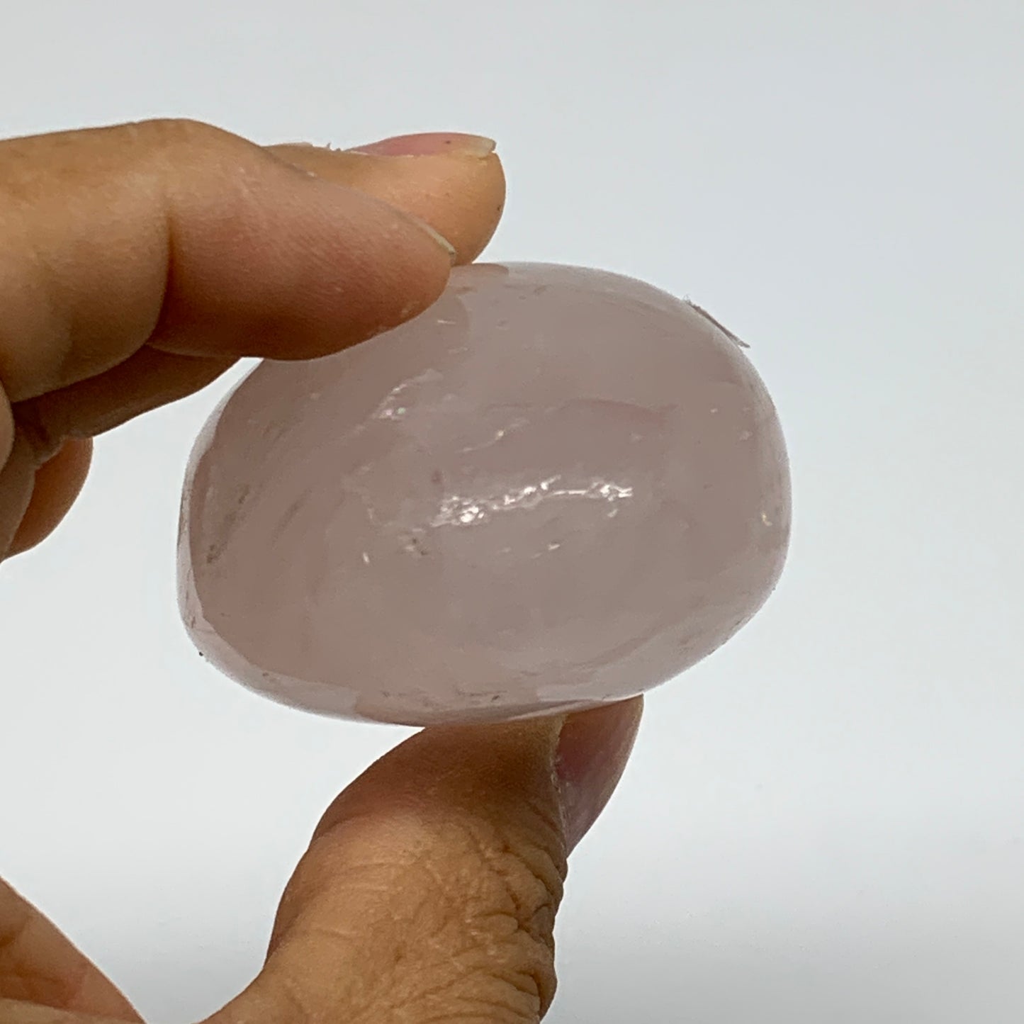 114.4g , 2.3"x1.7"x1.2", Natural Pink Rose Quartz Palm-stone Crystal, B37297