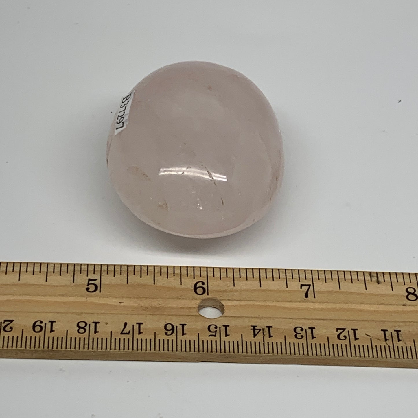 114.4g , 2.3"x1.7"x1.2", Natural Pink Rose Quartz Palm-stone Crystal, B37297