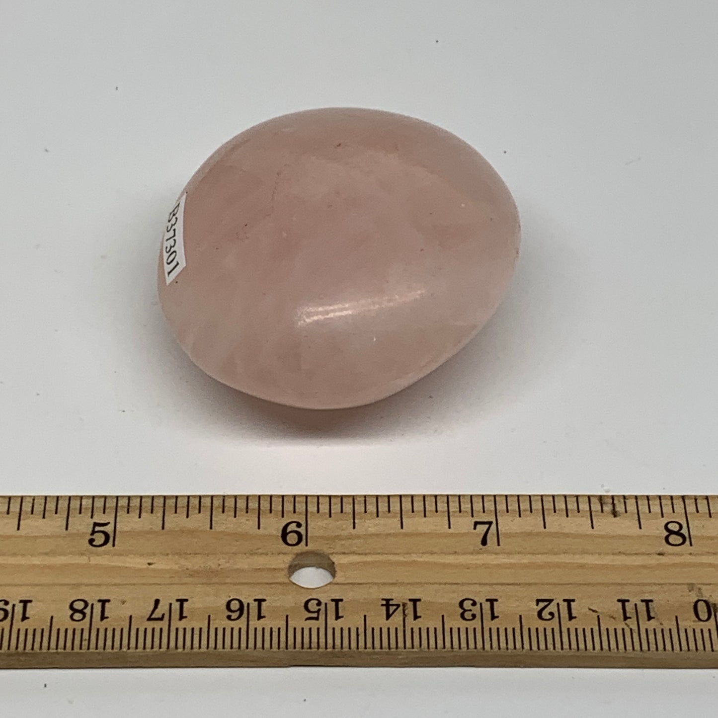 199.9g , 2.3"x2"x1.2", Natural Pink Rose Quartz Palm-stone Crystal, B37301