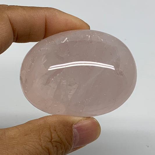 98.6g , 2.1"x1.7"x1.2", Natural Pink Rose Quartz Palm-stone Crystal, B37302