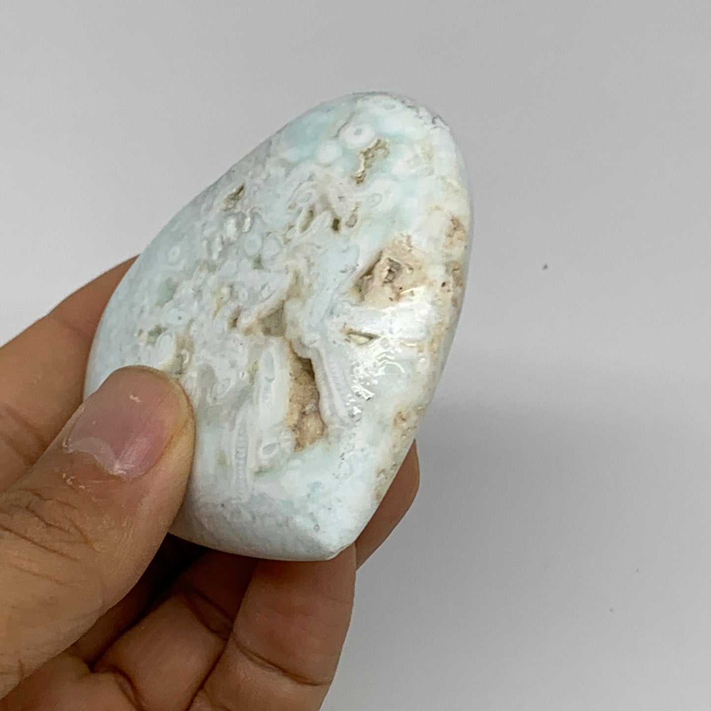 138.7g, 2.5"x2.7"x0.9" Caribbean Calcite Heart Gemstones @Afghanistan,B33659