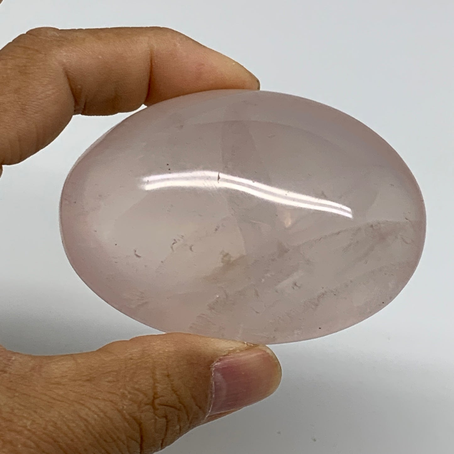 161.3g , 2.8"x2"x1.3", Natural Pink Rose Quartz Palm-stone Crystal, B37307
