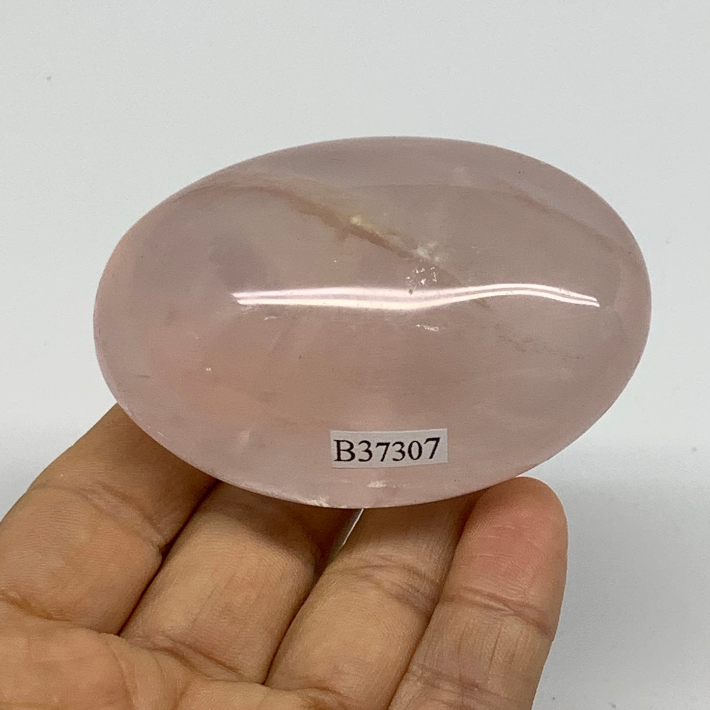 161.3g , 2.8"x2"x1.3", Natural Pink Rose Quartz Palm-stone Crystal, B37307