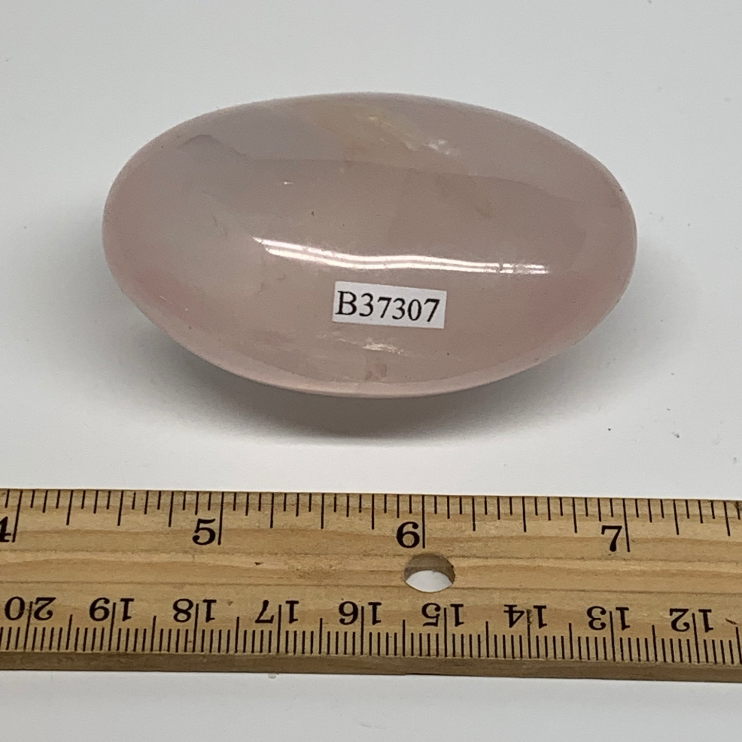 161.3g , 2.8"x2"x1.3", Natural Pink Rose Quartz Palm-stone Crystal, B37307