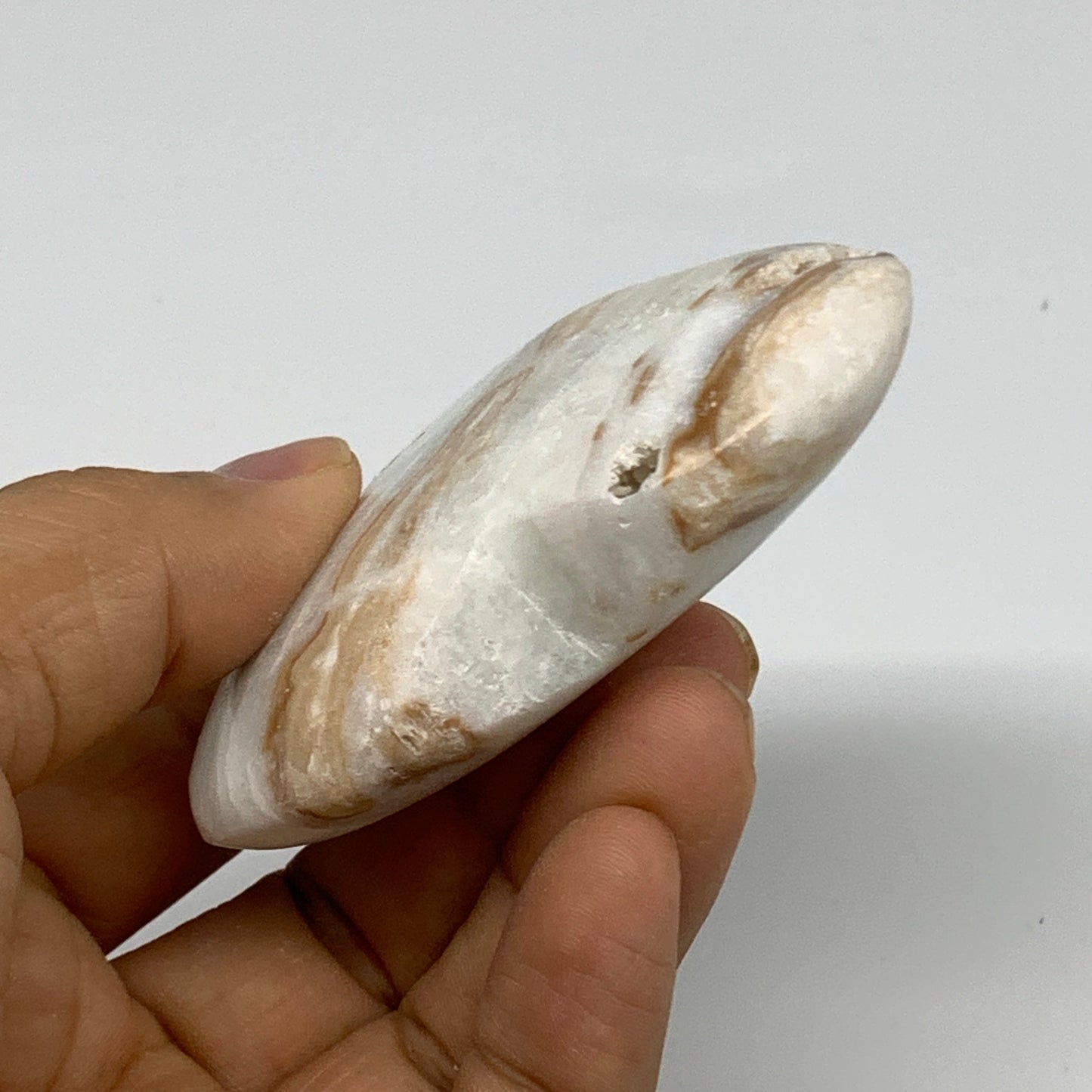 120g, 2.5"x2.8"x0.8" Caribbean Calcite Heart Gemstones @Afghanistan,B33662