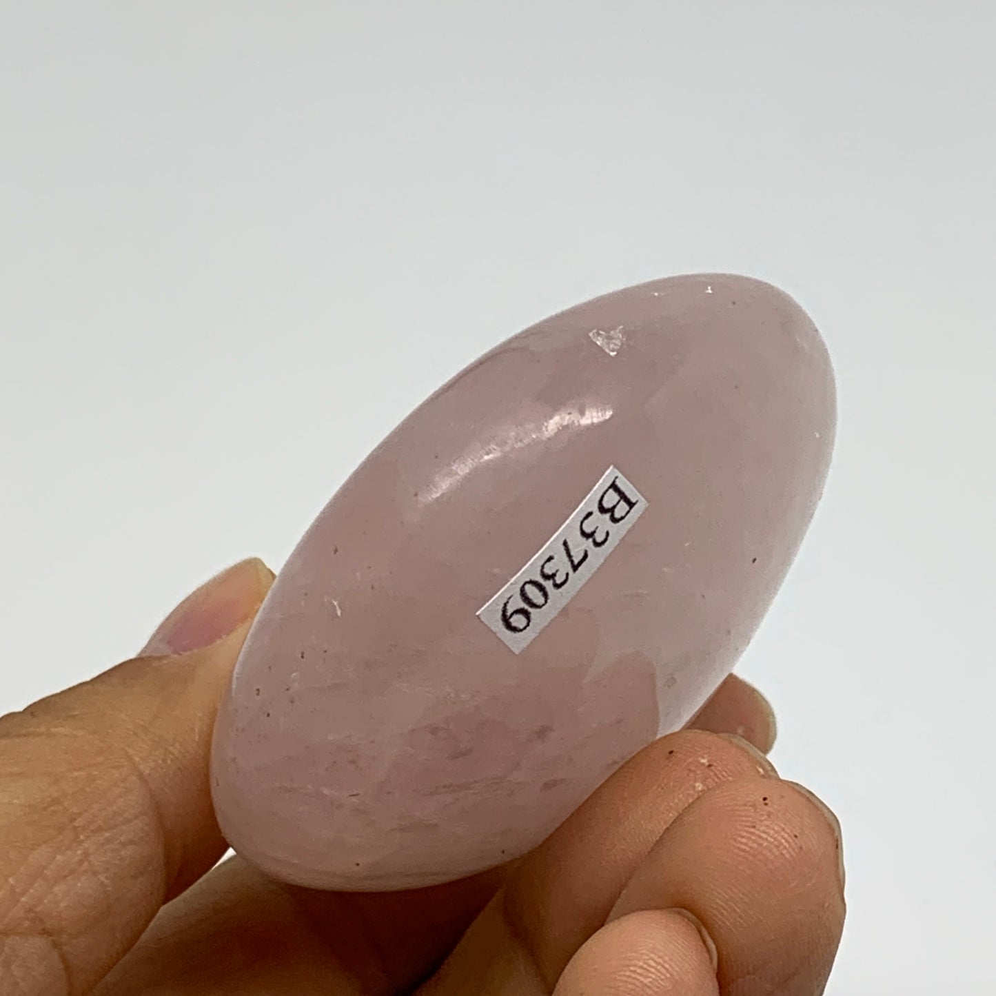 113.2g , 2.3"x2.1"x1", Natural Pink Rose Quartz Palm-stone Crystal, B37309