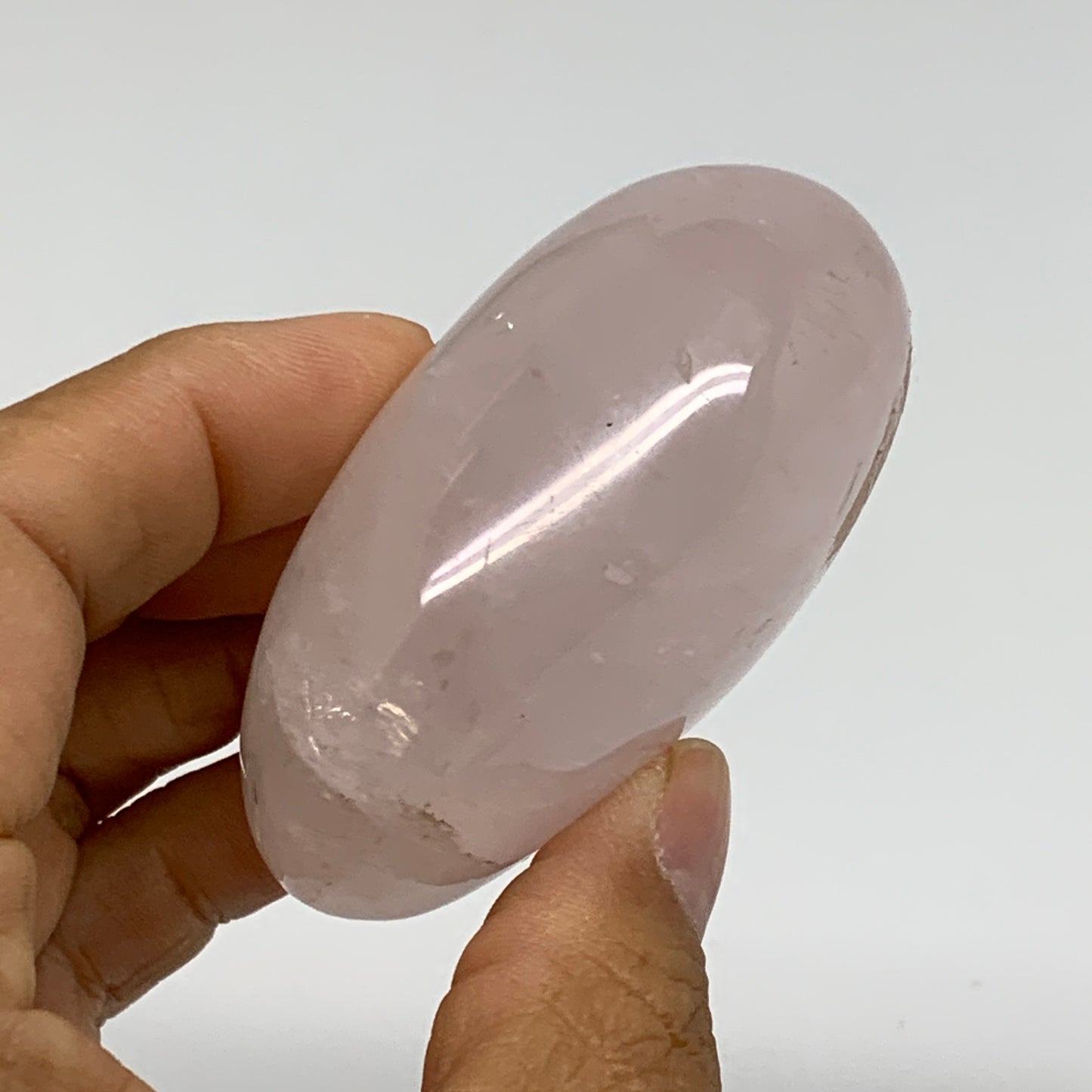 144.2g , 2.6"x1.9"x1.2", Natural Pink Rose Quartz Palm-stone Crystal, B37313