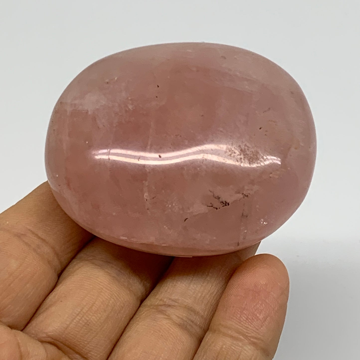 129g , 2.3"x1.9"x1.2", Natural Pink Rose Quartz Palm-stone Crystal, B37314