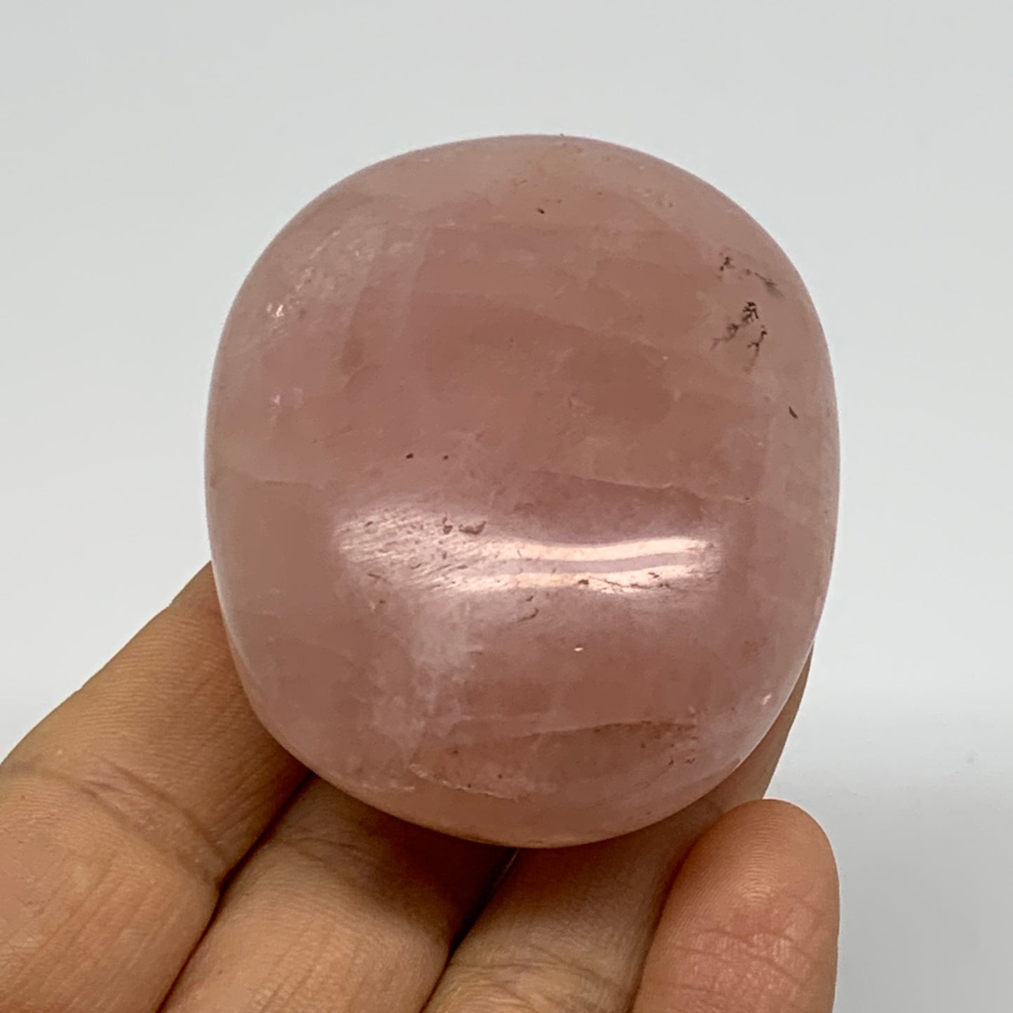 129g , 2.3"x1.9"x1.2", Natural Pink Rose Quartz Palm-stone Crystal, B37314