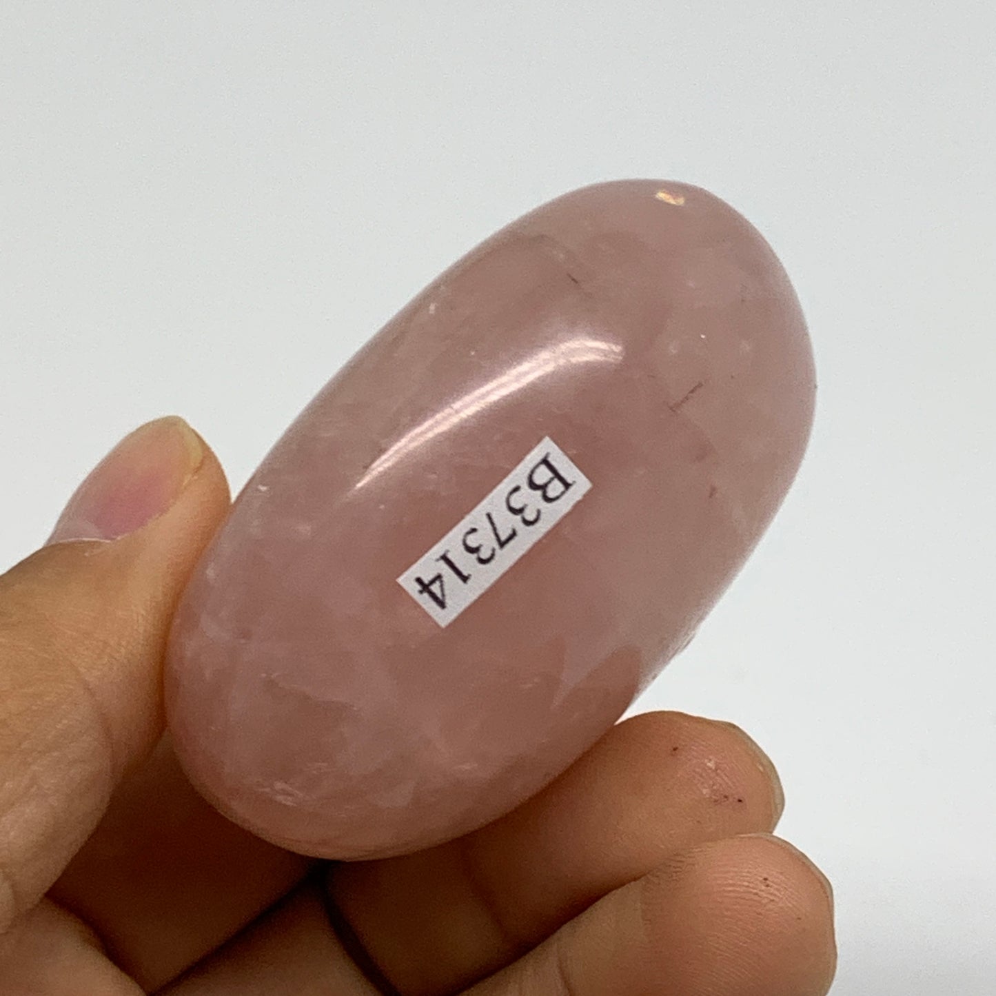 129g , 2.3"x1.9"x1.2", Natural Pink Rose Quartz Palm-stone Crystal, B37314