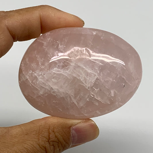 141.3g , 2.5"x1.9"x1.3", Natural Pink Rose Quartz Palm-stone Crystal, B37315