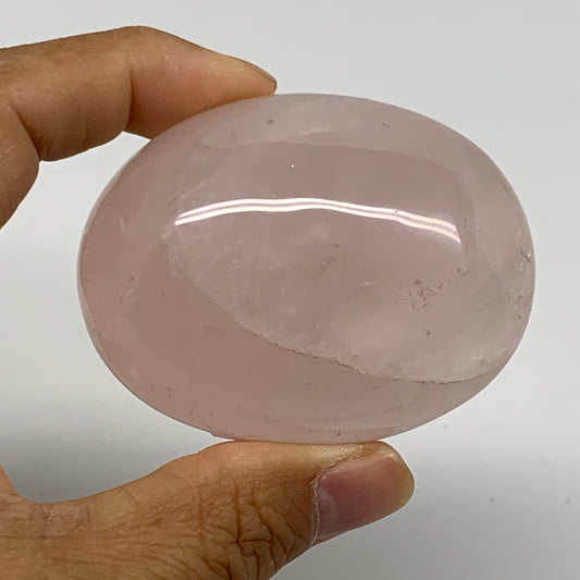 161.8g , 2.5"x2"x1.4", Natural Pink Rose Quartz Palm-stone Crystal, B37318