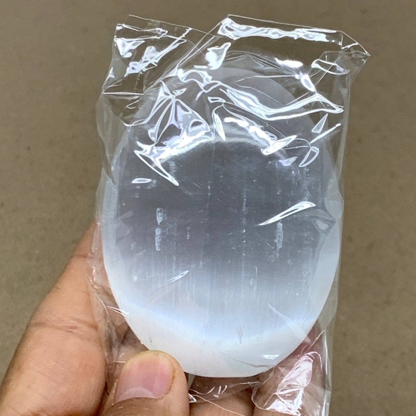 115g, 2.7"x2.1"x1", White Selenite Palmstone Crystal Pillow Reiki, B36430