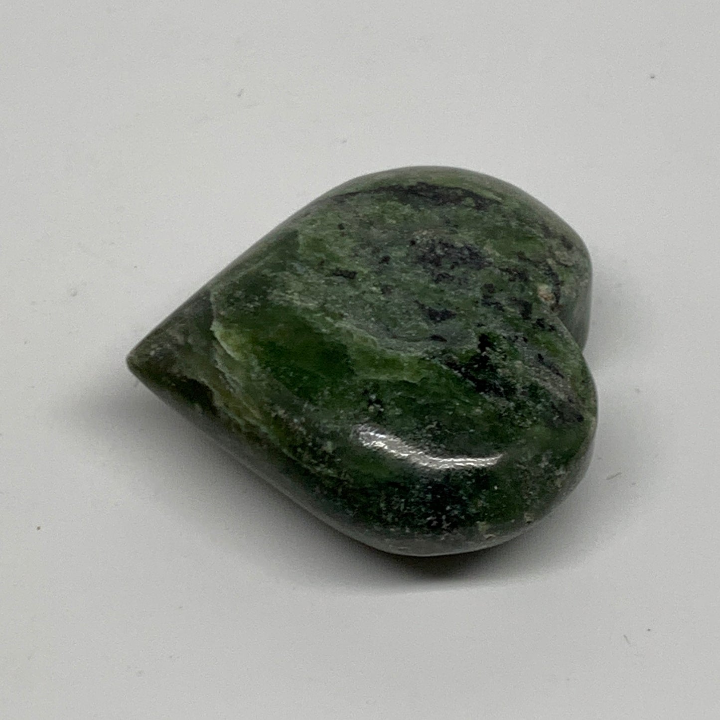 125g, 2.2"x2.3"x1" Green Serpentine Heart Polished Gemstones, B35109