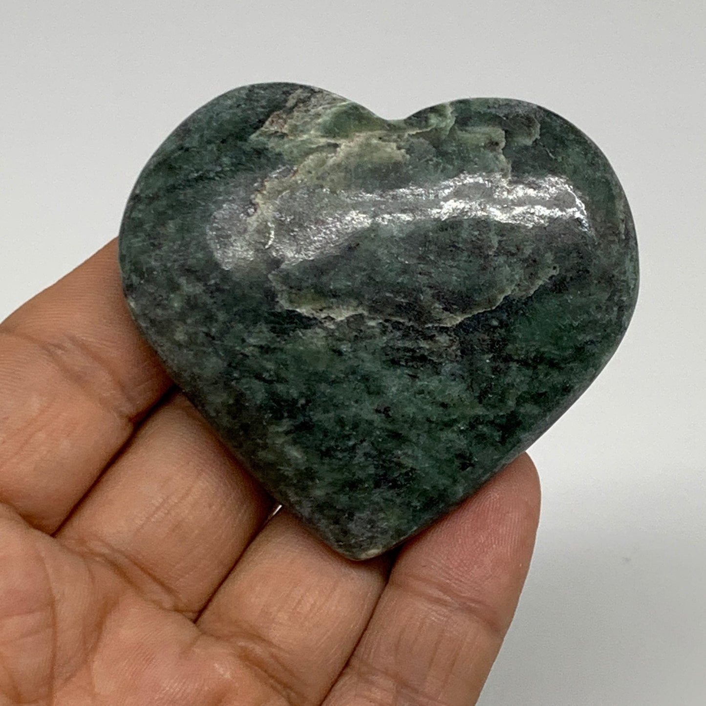 82.8g, 2.1"x2.3"x0.7" Green Serpentine Heart Polished Gemstones, B35110