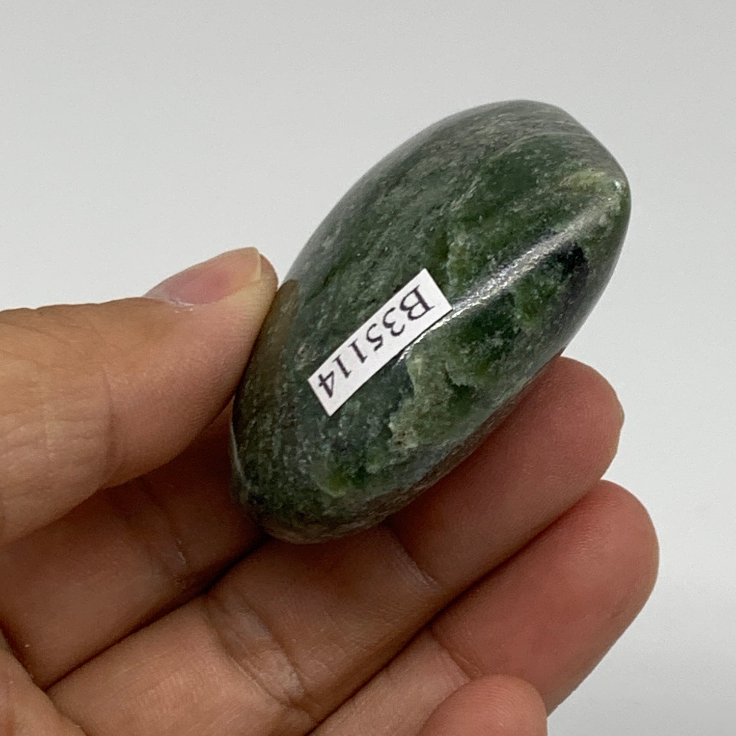 83g, 1.9"x2.1"x0.9" Green Serpentine Heart Polished Gemstones, B35114