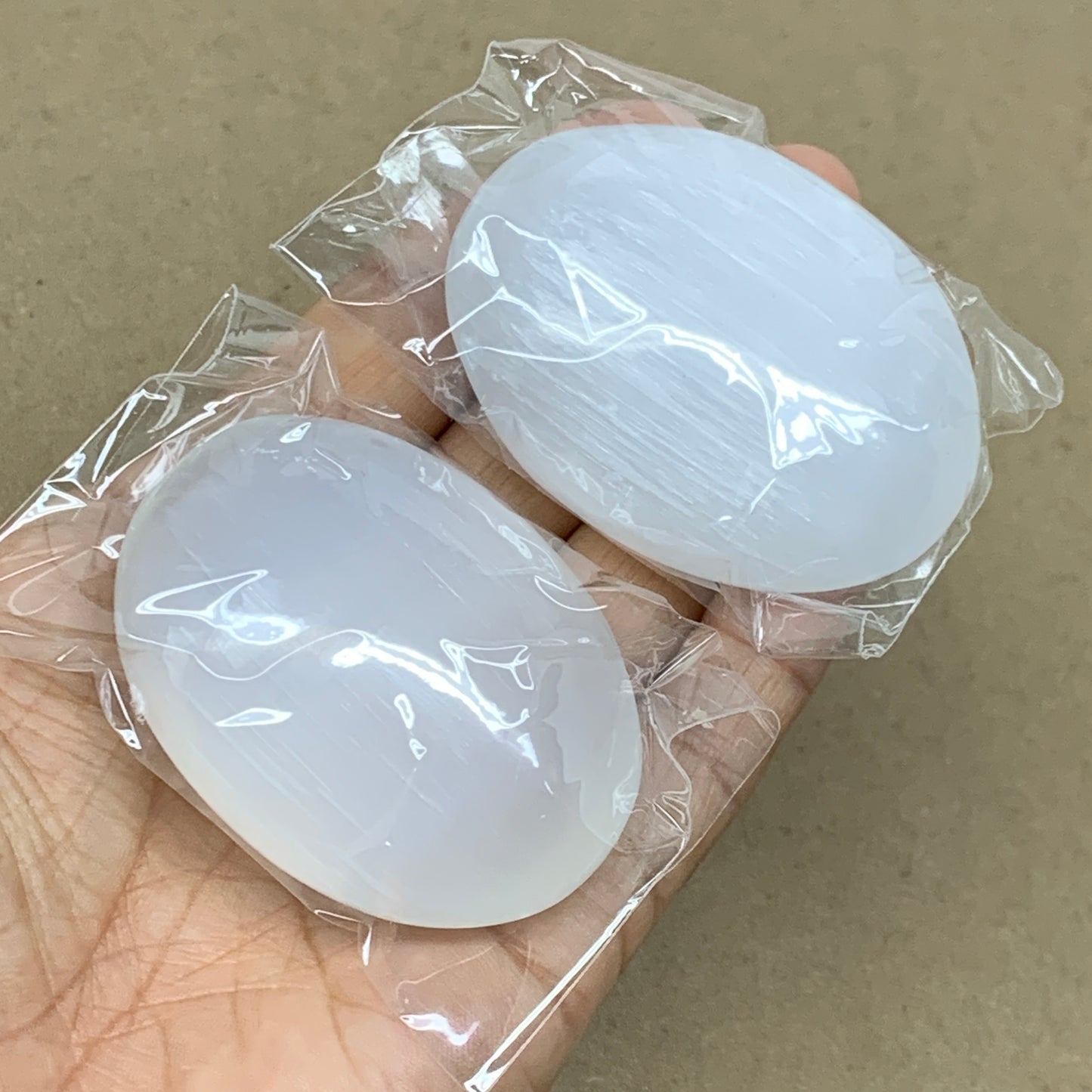 158g, 2.4"x1.8"x1", 2pcs, White Selenite Palmstone Crystal Pillow, B36456
