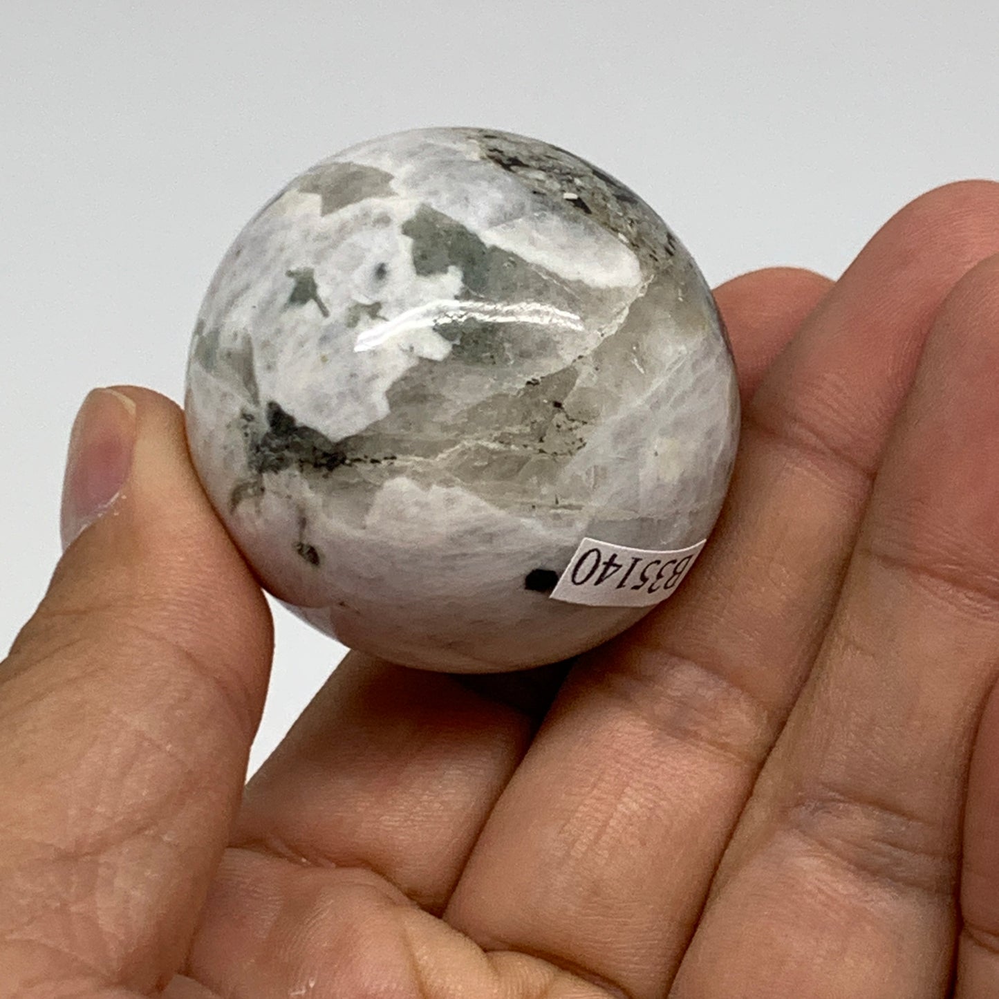 83g, 1.5"(39mm), Natural Rainbow Moonstone Sphere Ball Gemstone, B35140