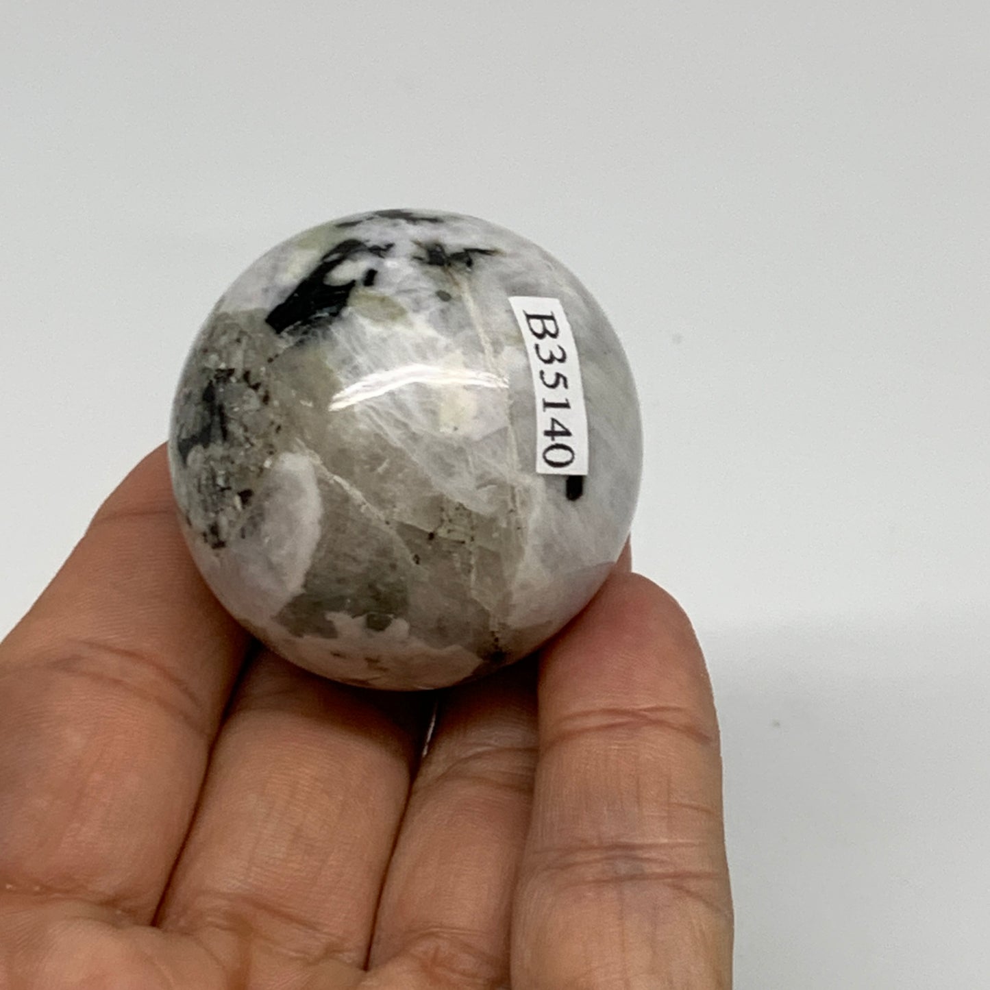 83g, 1.5"(39mm), Natural Rainbow Moonstone Sphere Ball Gemstone, B35140