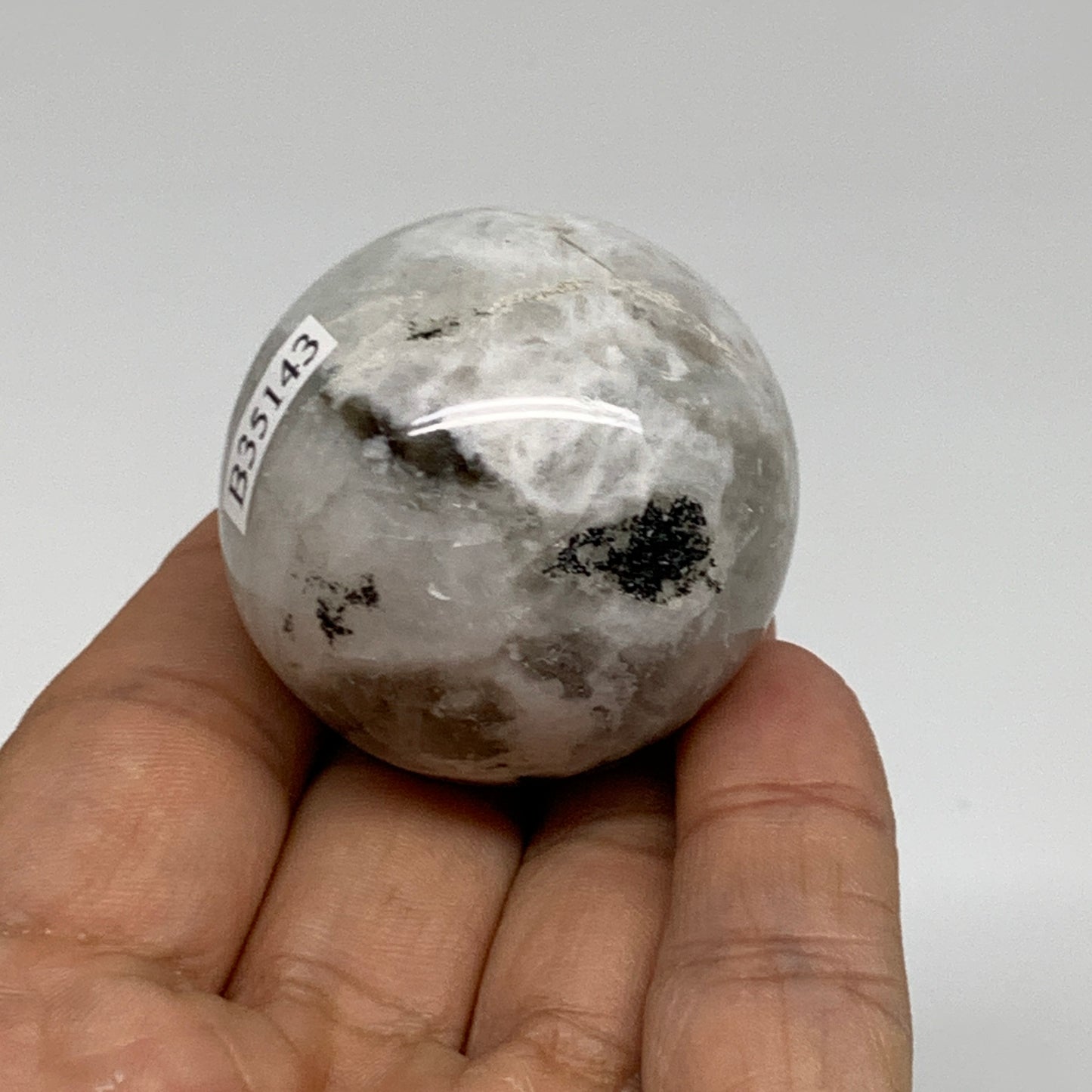 84.8g, 1.6"(39mm), Natural Rainbow Moonstone Sphere Ball Gemstone, B35143