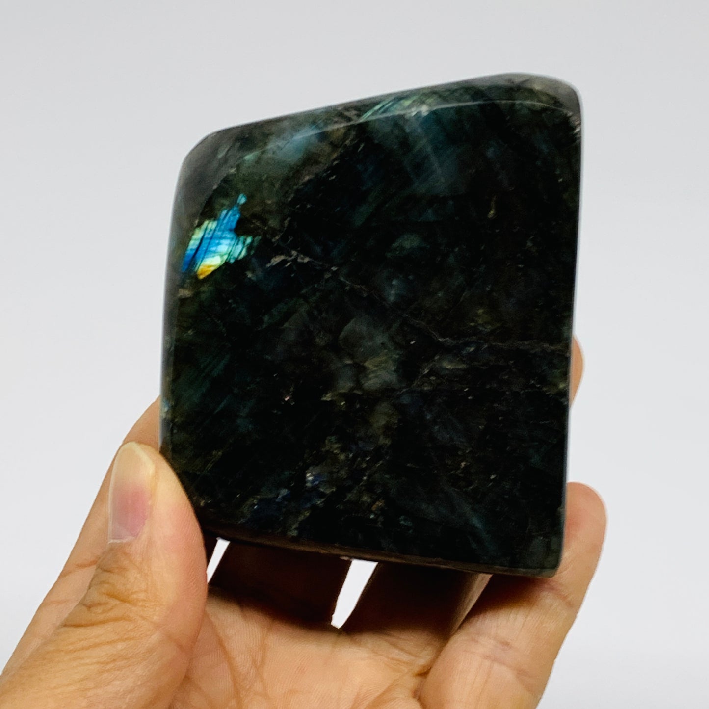 0.57 lbs, 2.9"x2.4"x1.2" Natural Labradorite Crystal Gemstones Freeform, B37361