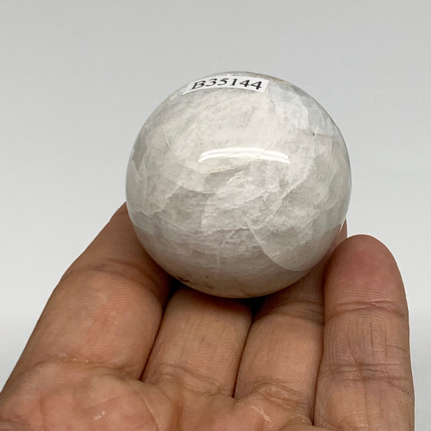 89.6g, 1.6"(40mm), Natural Rainbow Moonstone Sphere Ball Gemstone, B35144