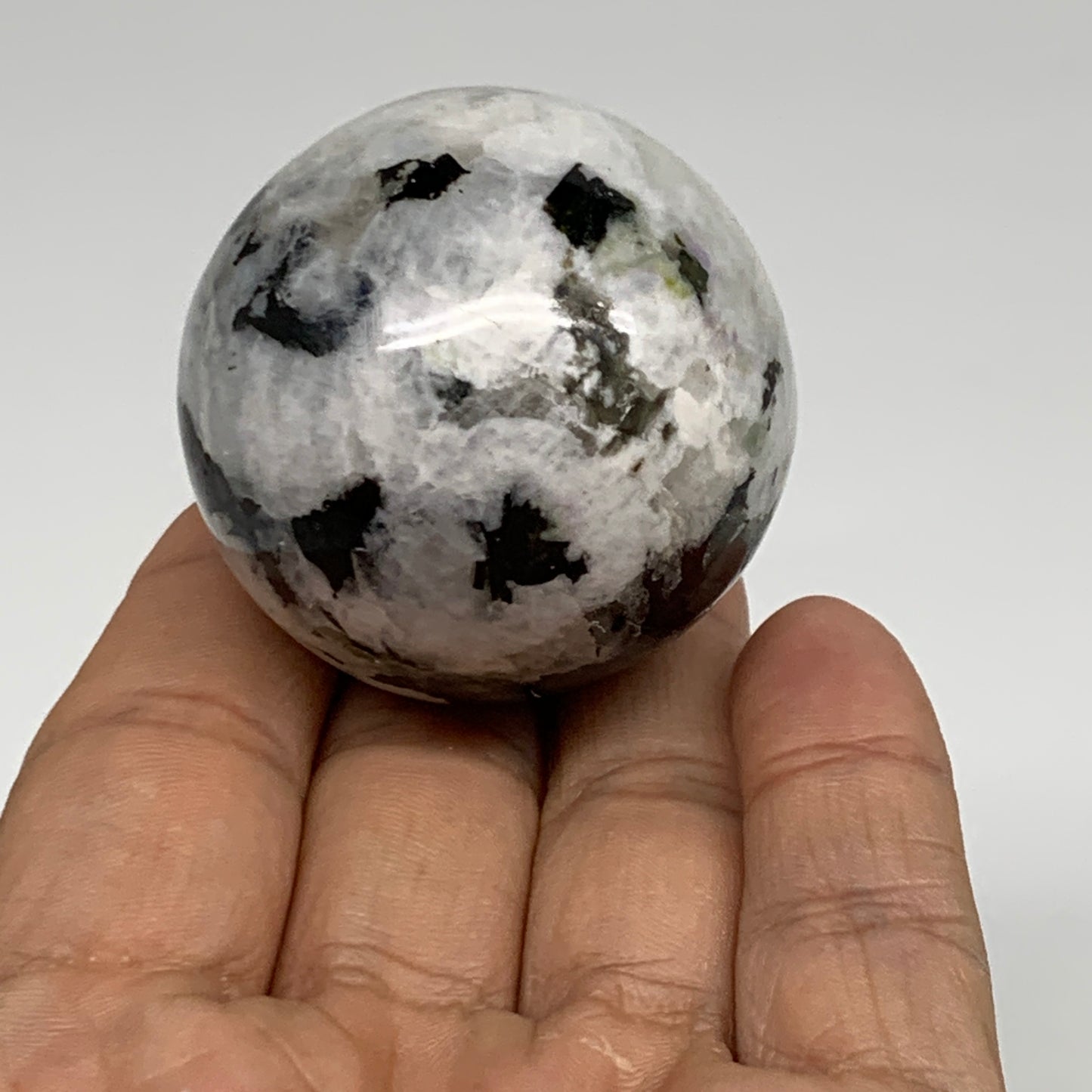 118.5g, 1.7"(43mm), Natural Rainbow Moonstone Sphere Ball Gemstone, B35146