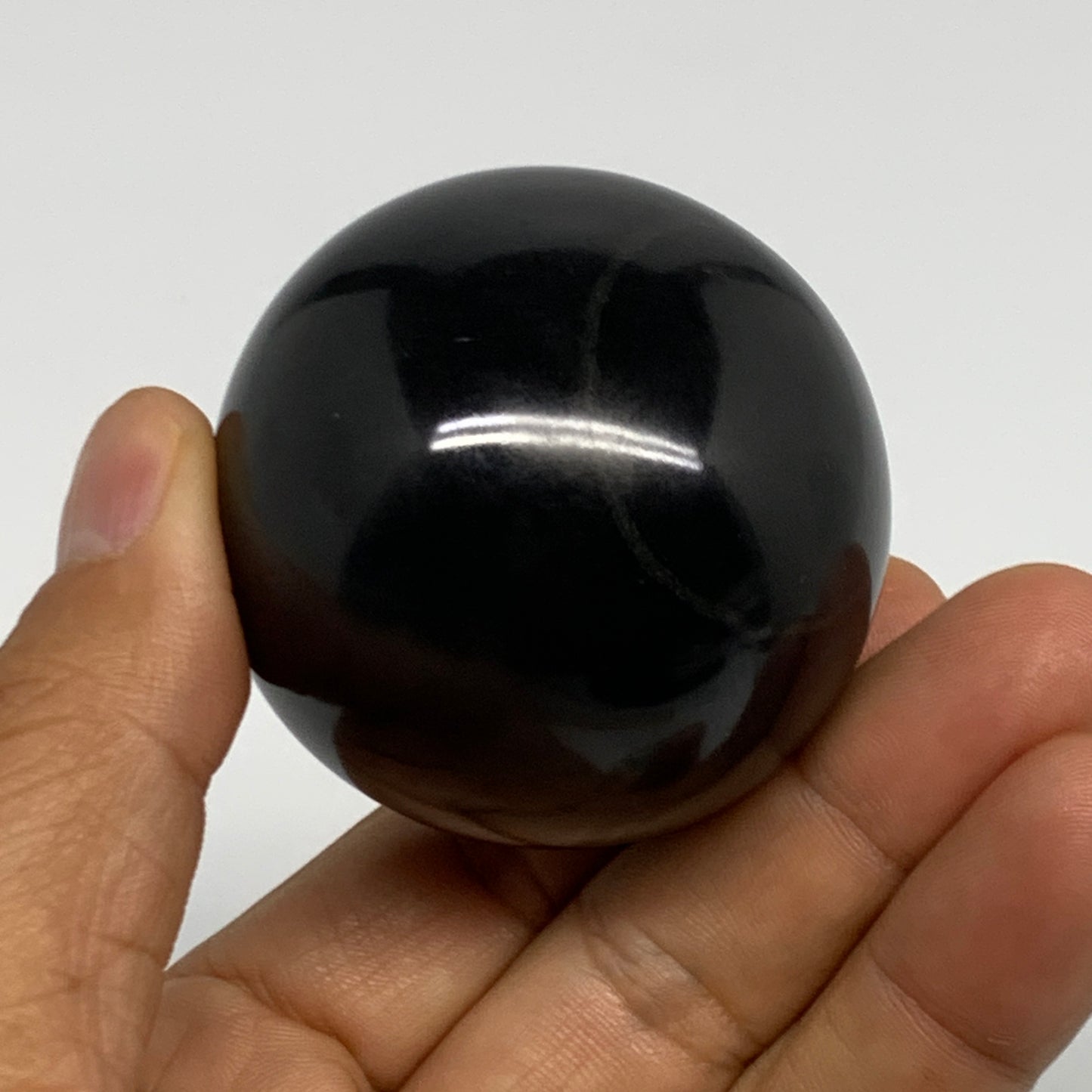179.4g, 1.9"(49mm), Natural Black Jasper Sphere Ball Gemstone @India, B27908