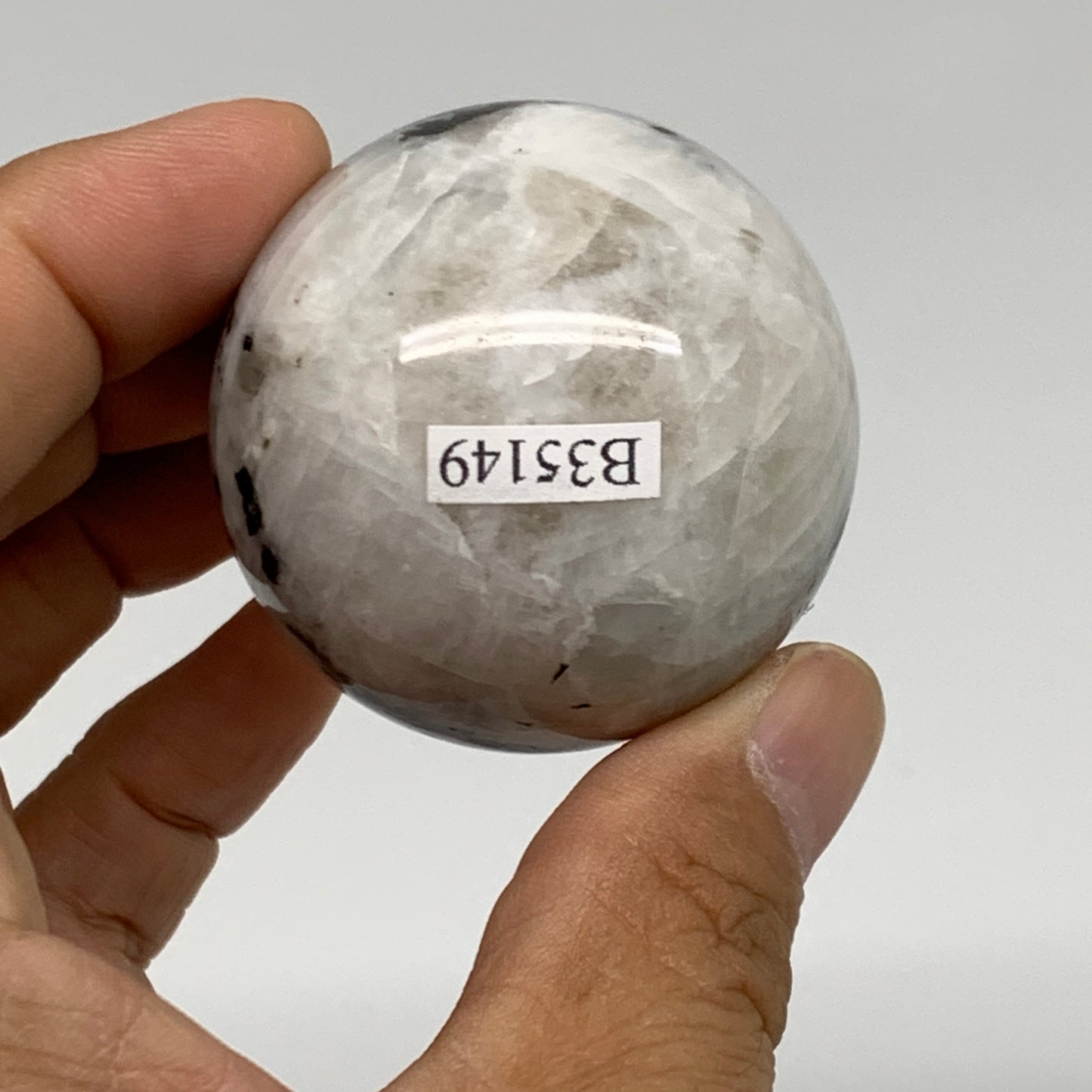 121.8g, 1.8"(44mm), Natural Rainbow Moonstone Sphere Ball Gemstone, B35149