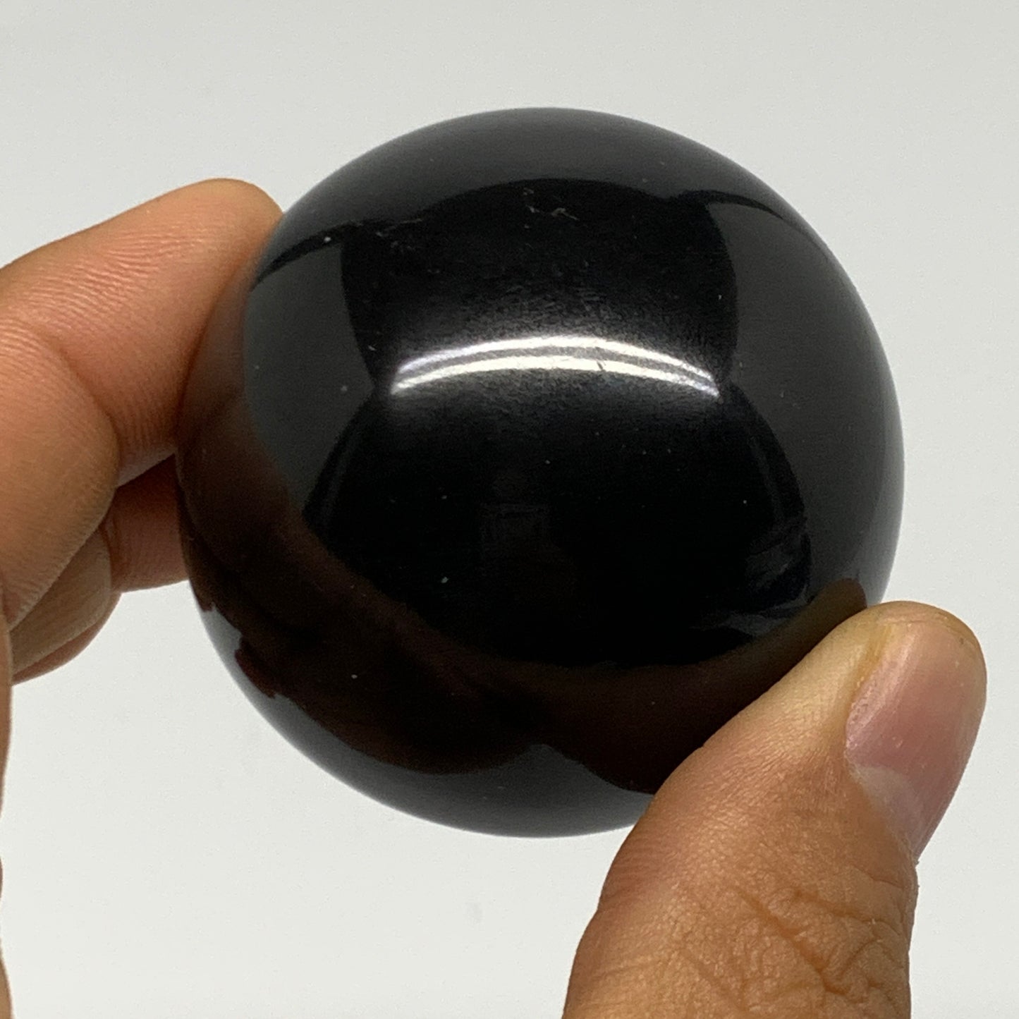 162.8g, 1.9"(47mm), Natural Black Jasper Sphere Ball Gemstone @India, B27916