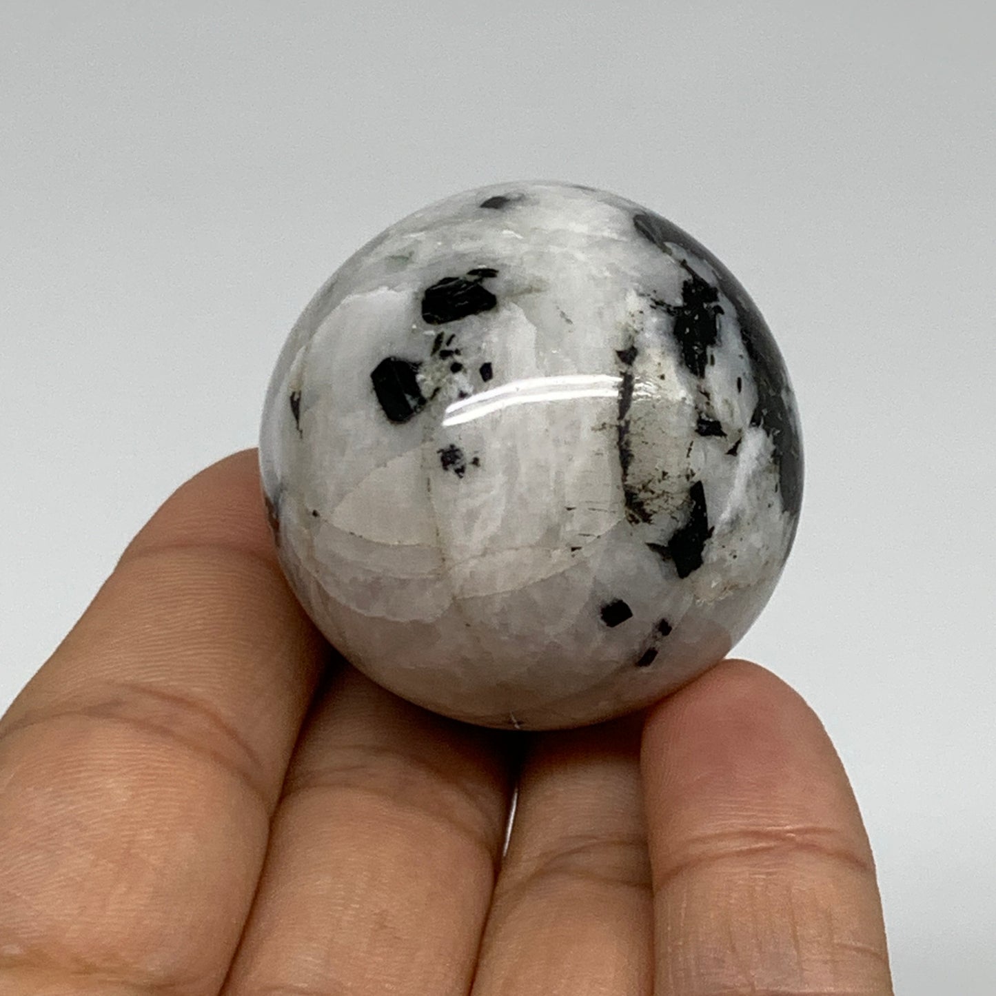 81.7g, 1.5"(39mm), Natural Rainbow Moonstone Sphere Ball Gemstone, B35153