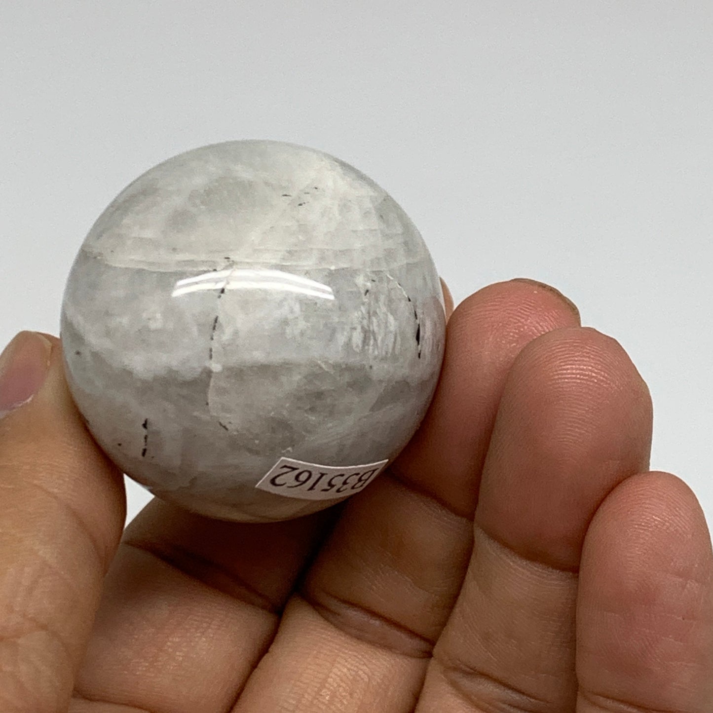 72.7g, 1.5"(38mm), Natural Rainbow Moonstone Sphere Ball Gemstone, B35162