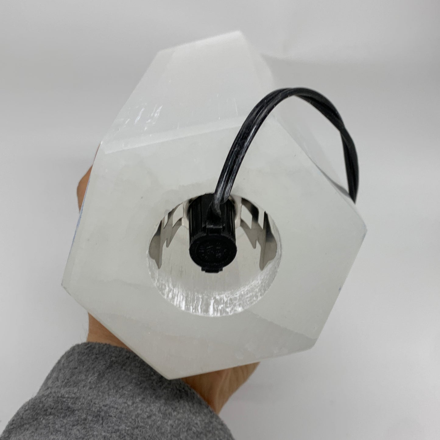 7.6 lbs. 9.75"x3.5", Hexagon Selenite (Satin Spar) Lamp, w/6ft Chord, B35830