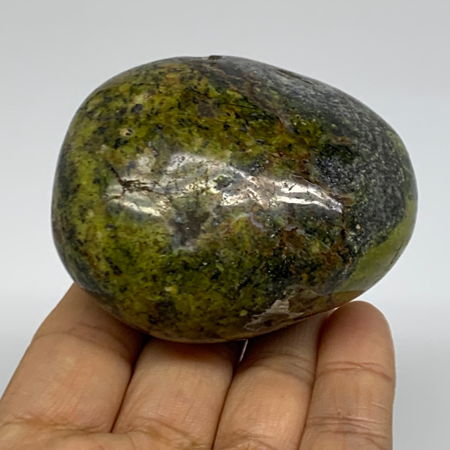 198g, 2.7"x2.3"x1.7", Green Opal Crystal PalmStone Polished Reiki, B38248