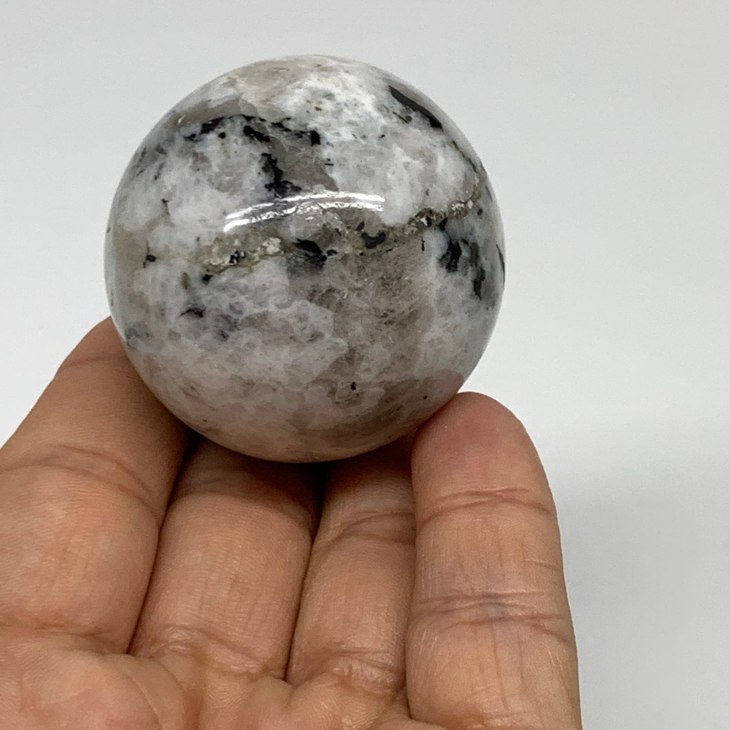 117.4g, 1.7"(43mm), Natural Rainbow Moonstone Sphere Ball Gemstone, B35179