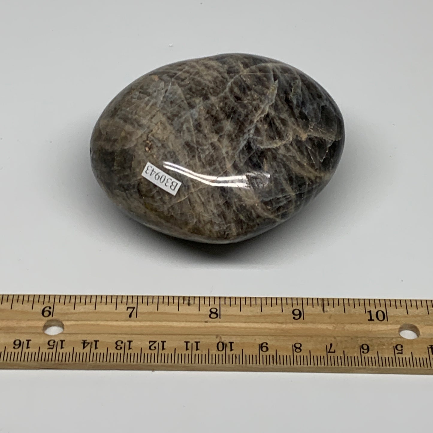 0.78 lbs, 2.9"x3.3"x1.7", Black Moonstone Heart Polished Crystal Home Decor, B30