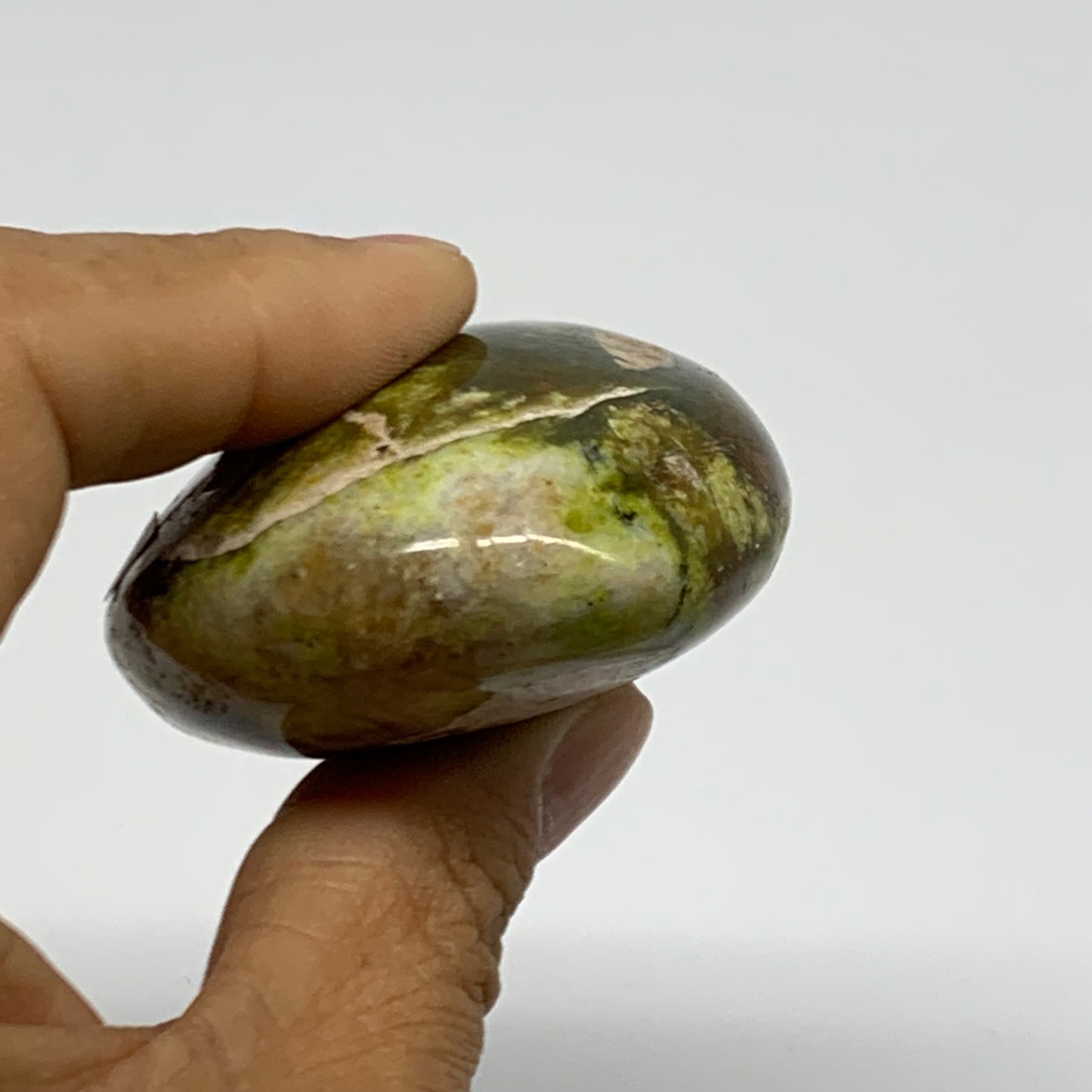 116.7g, 2.8"x1.9"x1.1", Green Opal Crystal PalmStone Polished Reiki, B38266