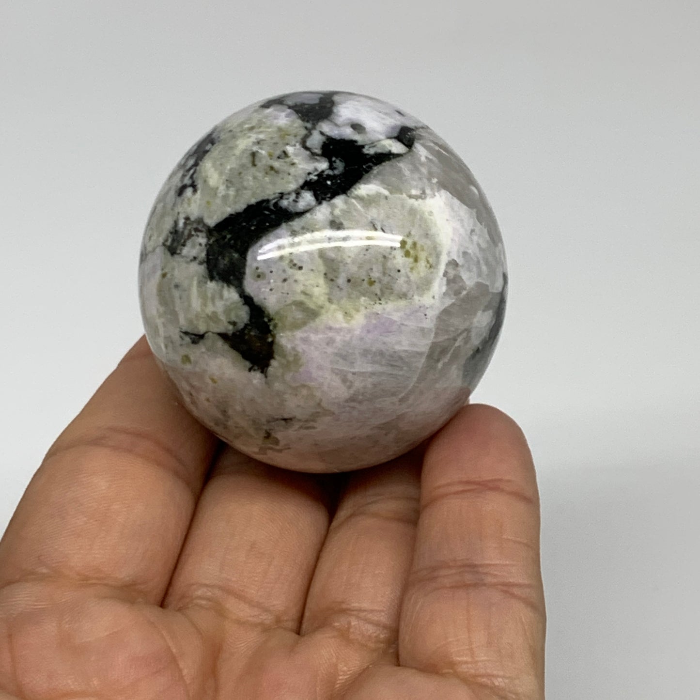 146g, 1.8"(47mm), Natural Rainbow Moonstone Sphere Ball Gemstone, B35186