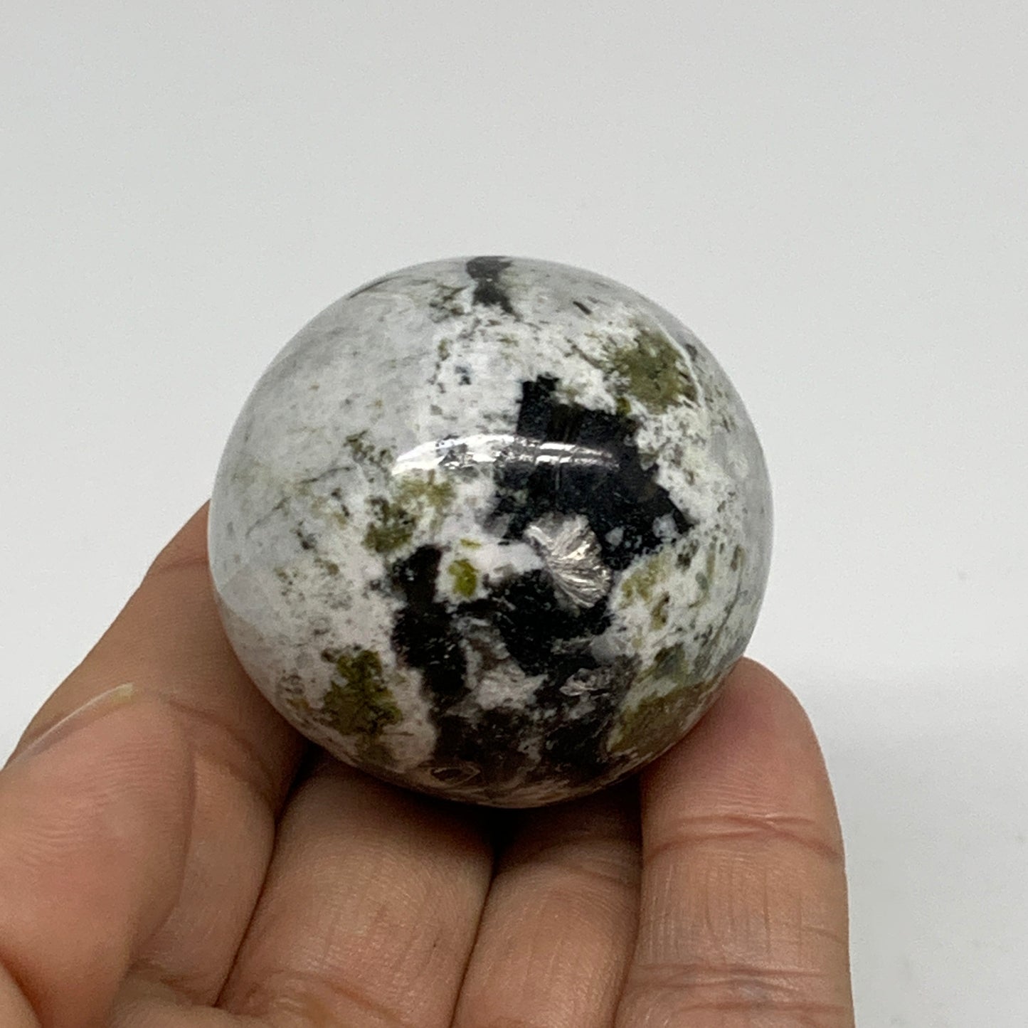 99.9g, 1.6"(40mm), Natural Rainbow Moonstone Sphere Ball Gemstone, B34406