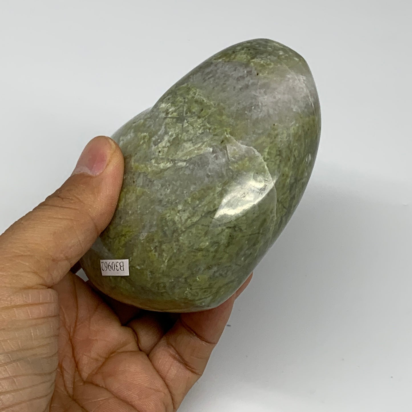1.1 lbs, 3.5"x3.8"x1.6", Natural Untreated Green Quartz Crystal Heart Reiki, B30